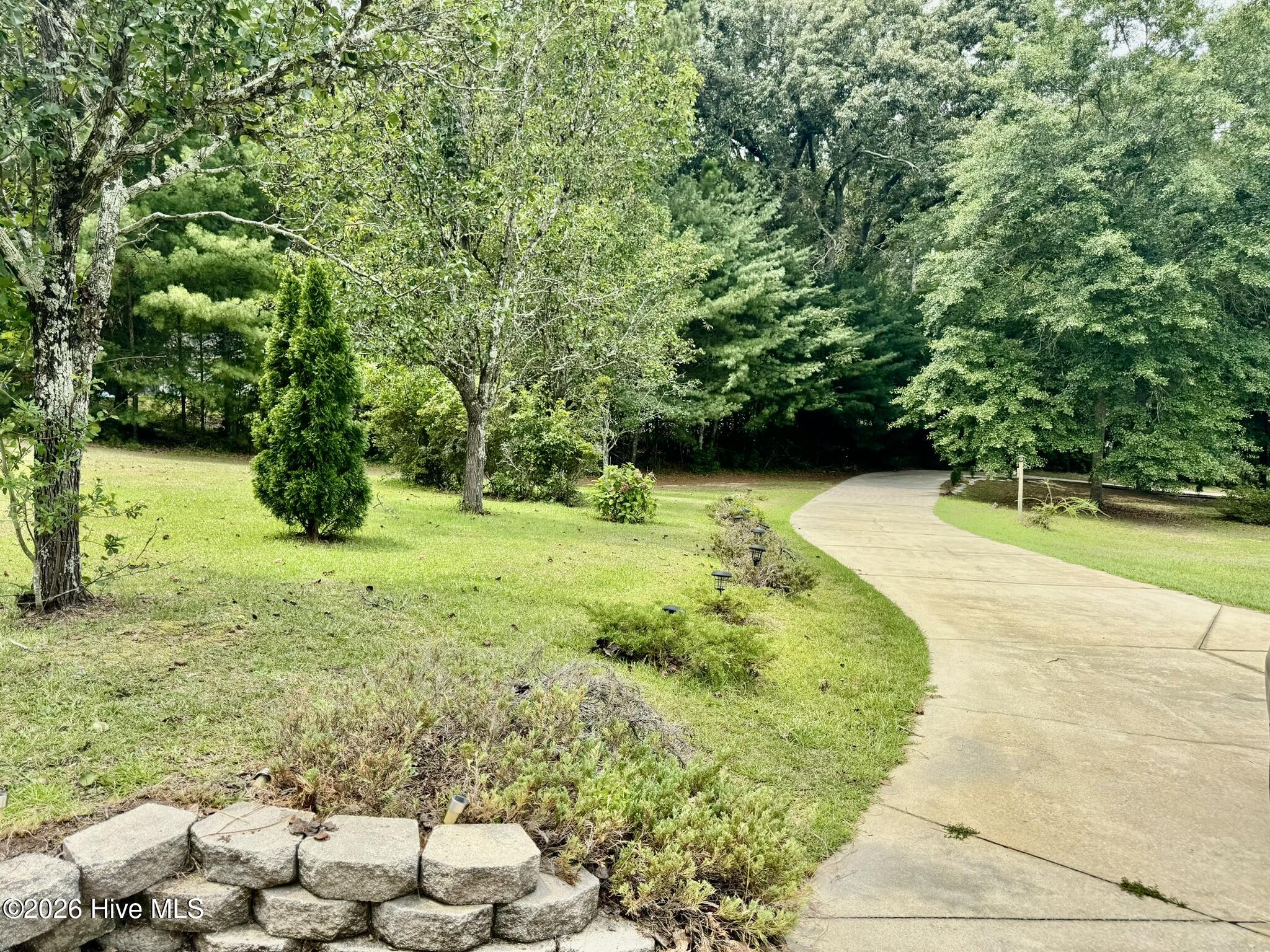 255 Hill And Dell Drive Property Photo 9