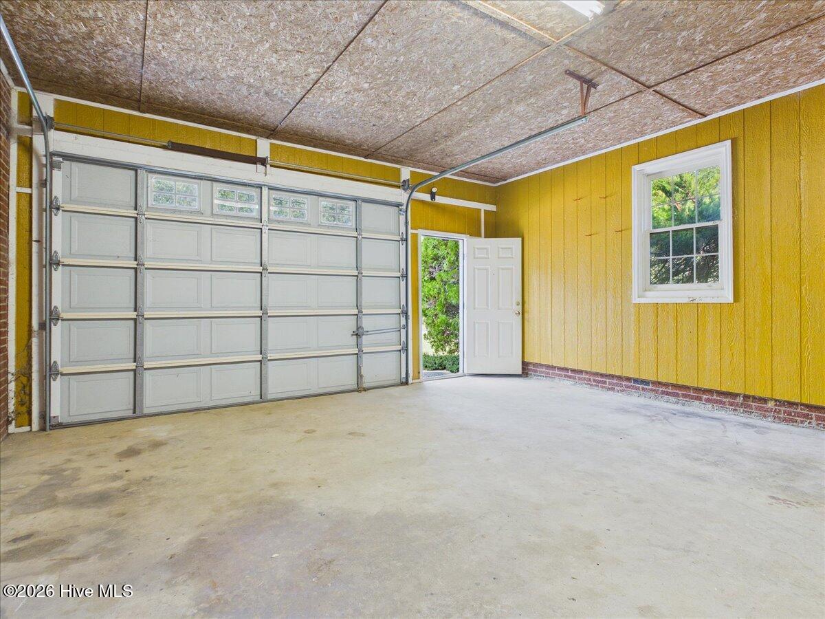 255 Hill And Dell Drive Property Photo 50
