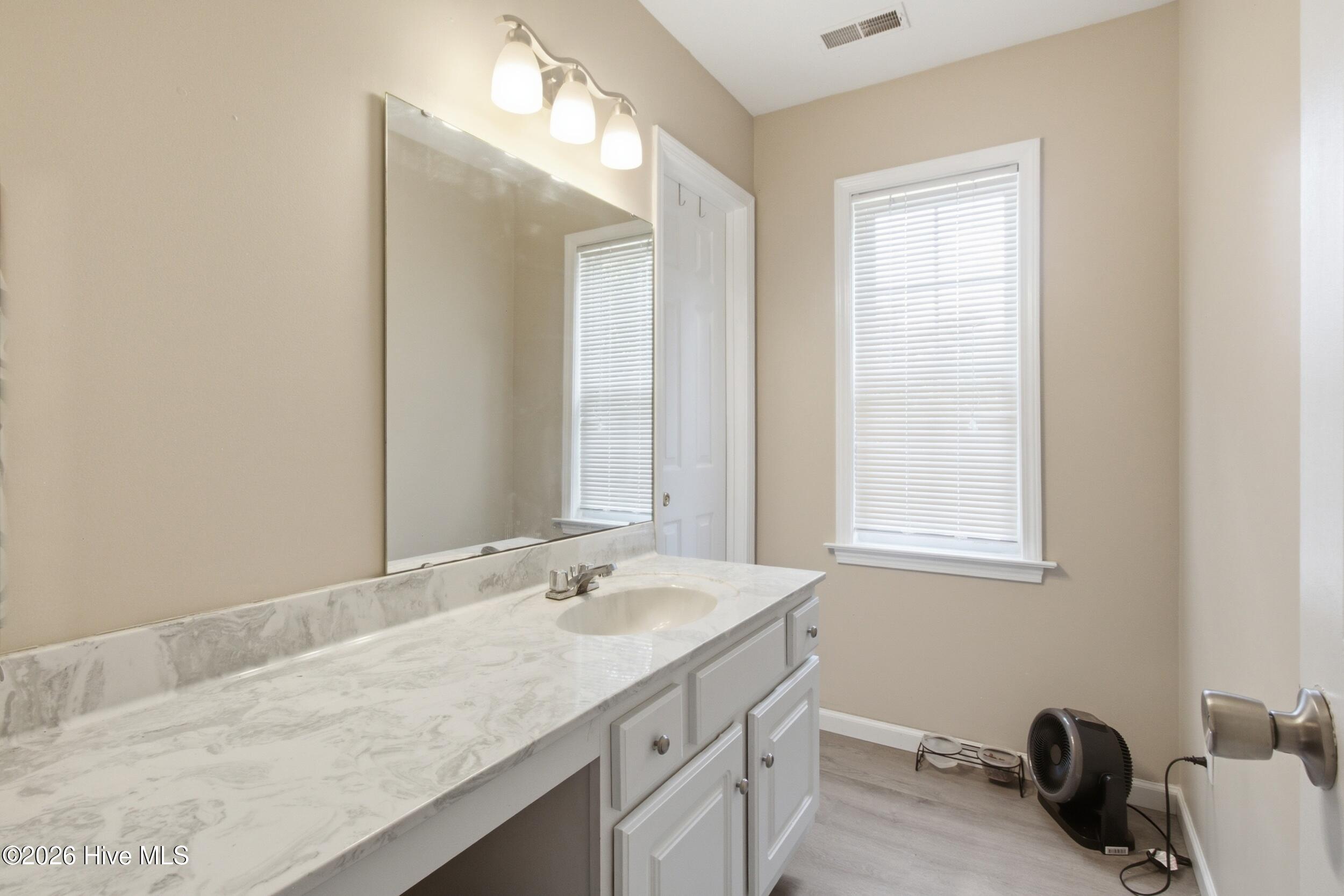 120 Farina Drive Property Photo 13