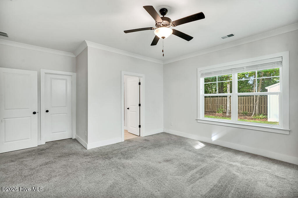1171 N Caswell Avenue Property Photo 16