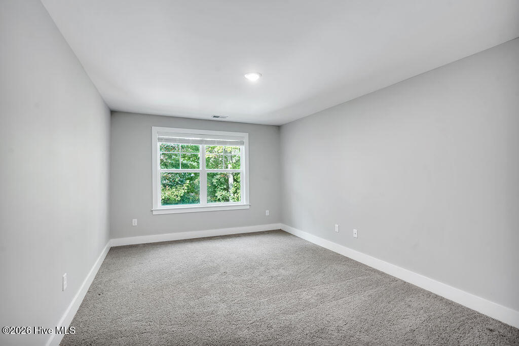 1171 N Caswell Avenue Property Photo 26