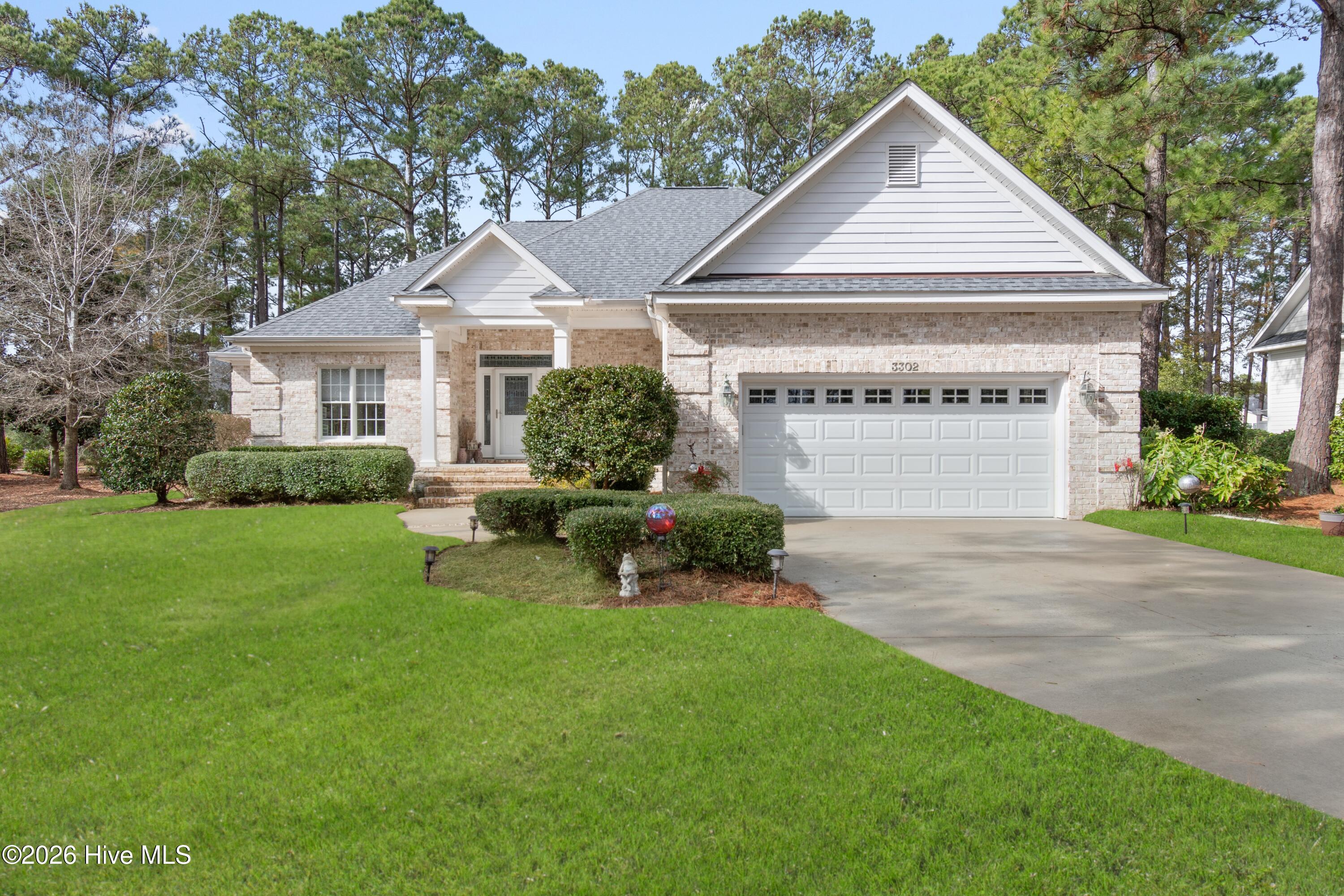 3302 Sawgrass Circle SE Property Photo 1