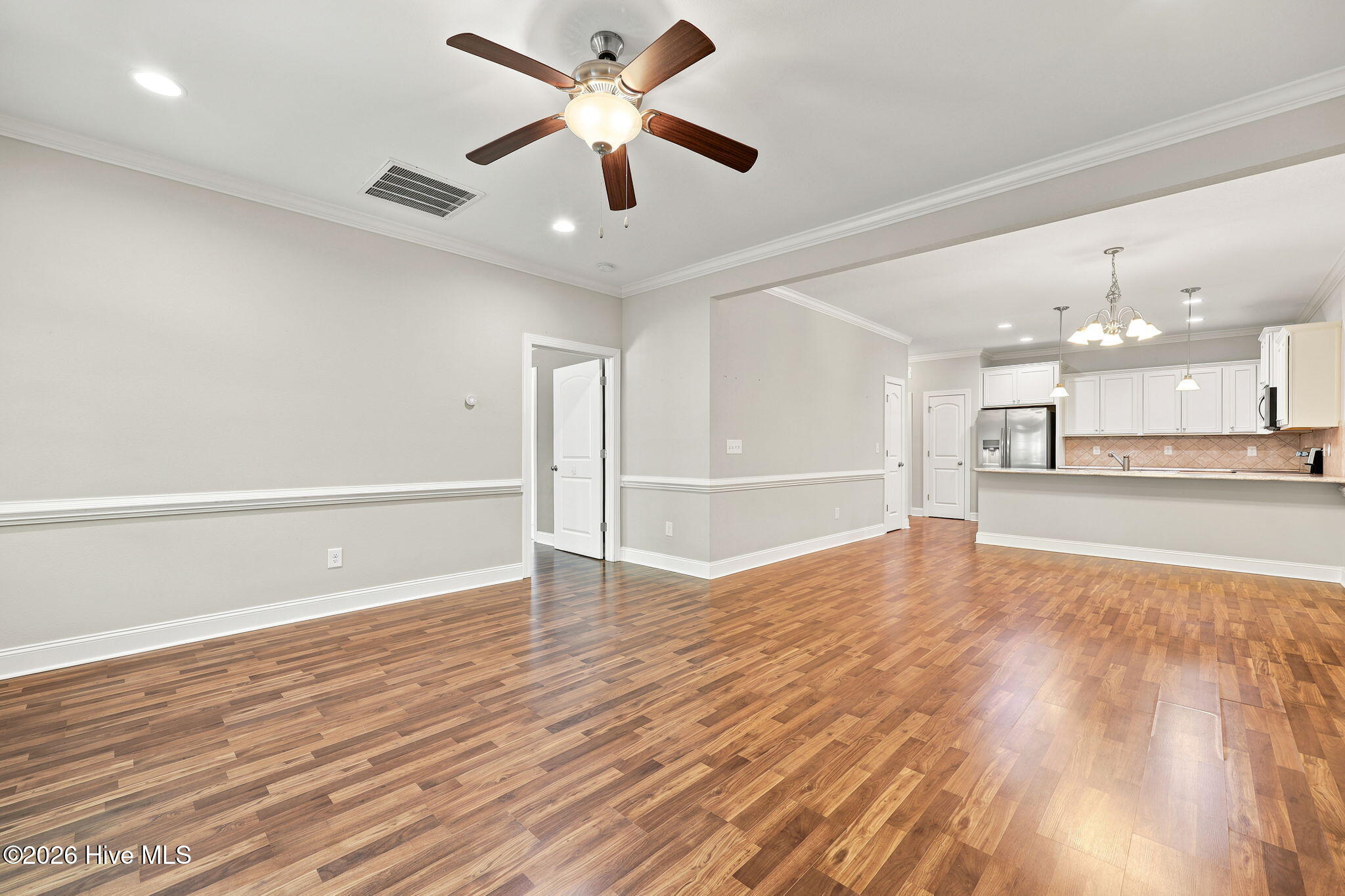 1676 Cambria Drive B Property Photo 16