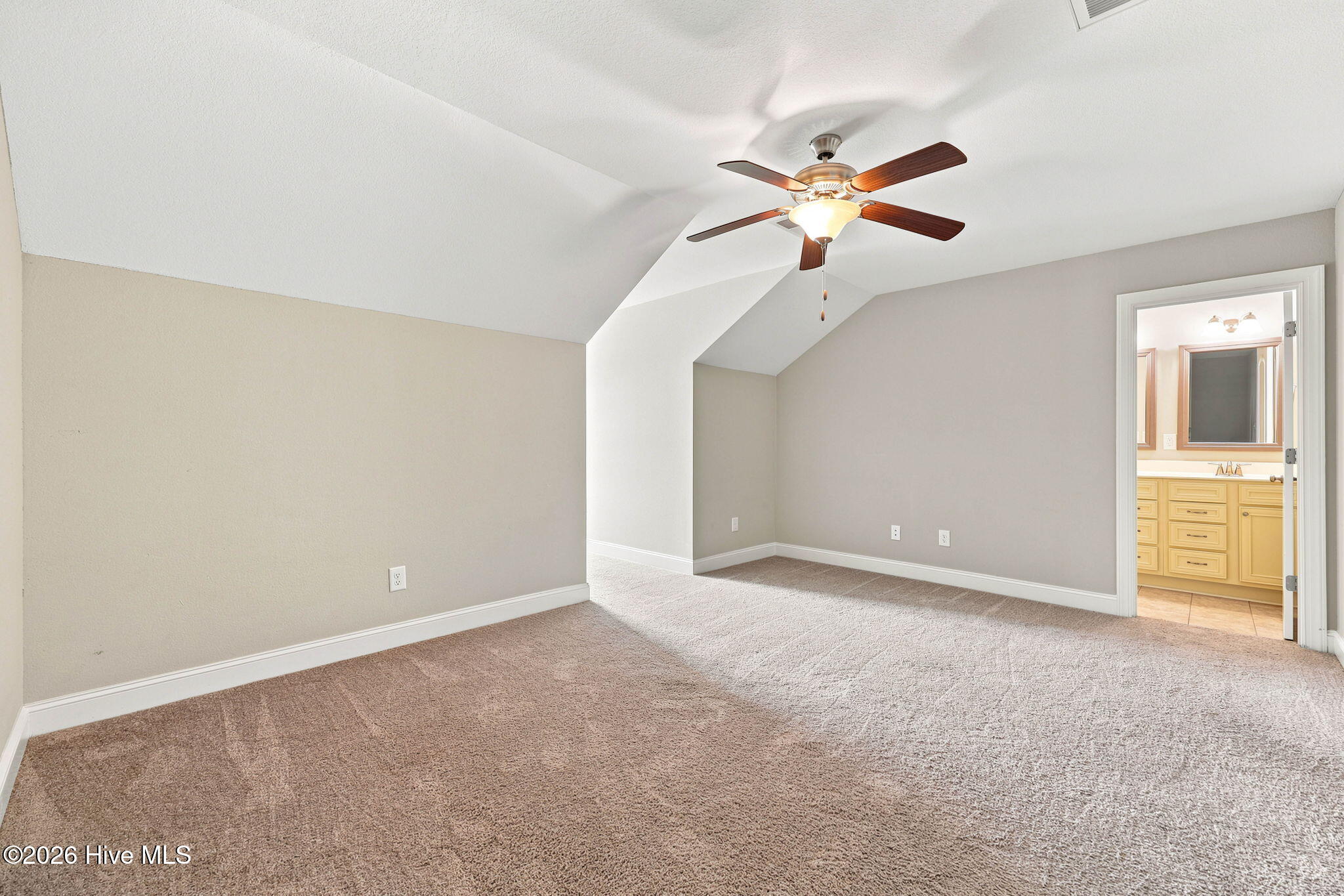 1676 Cambria Drive B Property Photo 37