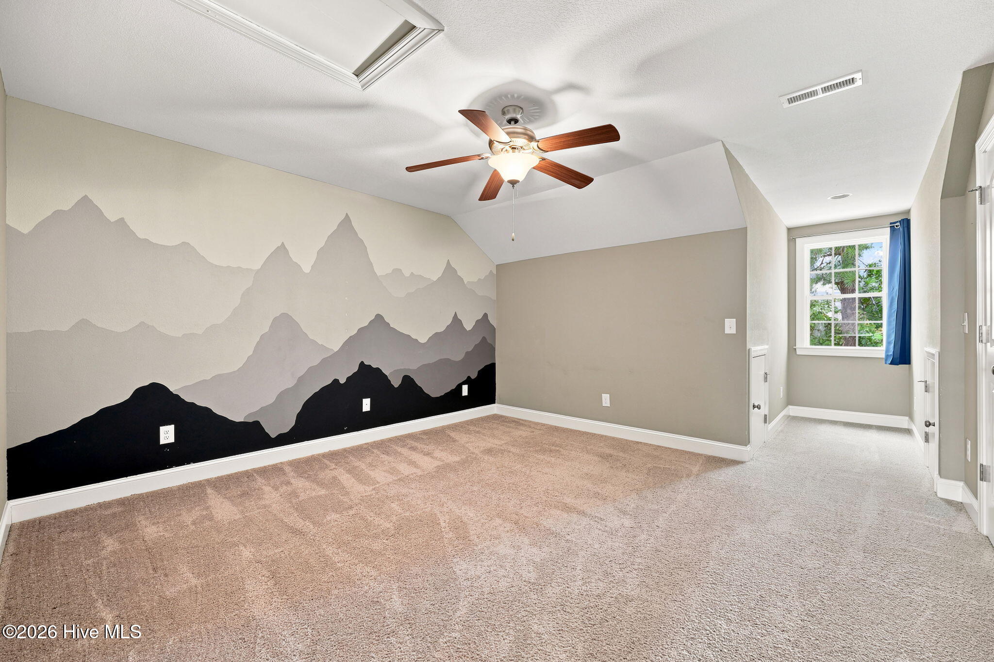 1676 Cambria Drive B Property Photo 38