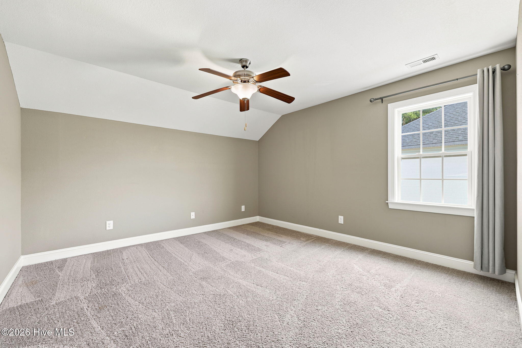 1676 Cambria Drive B Property Photo 41