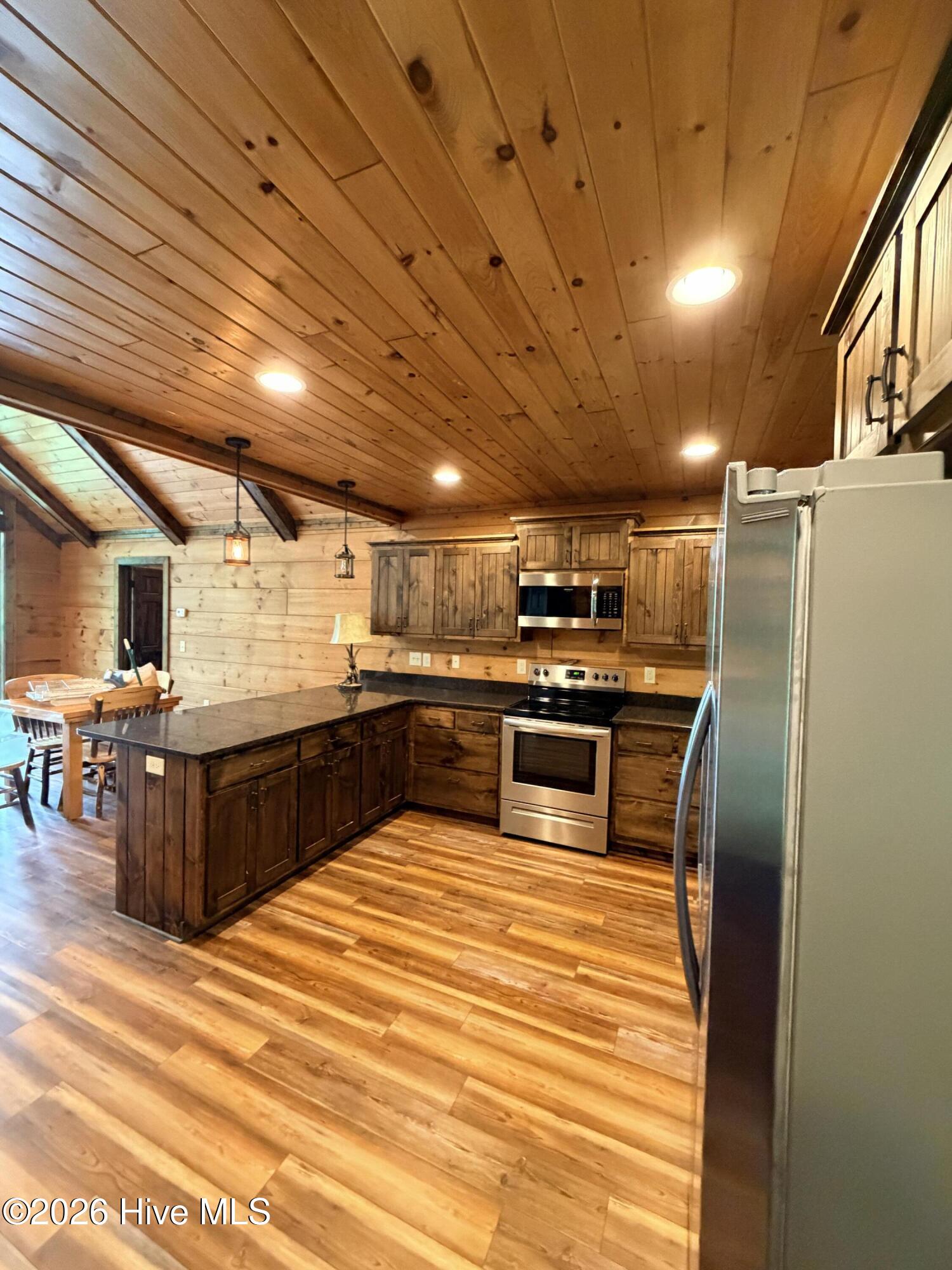 371 Black Bear Trail Property Photo 5