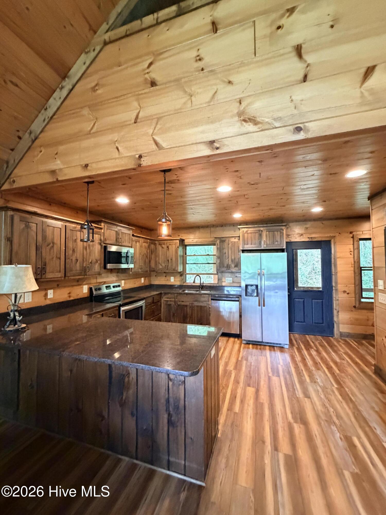 371 Black Bear Trail Property Photo 6