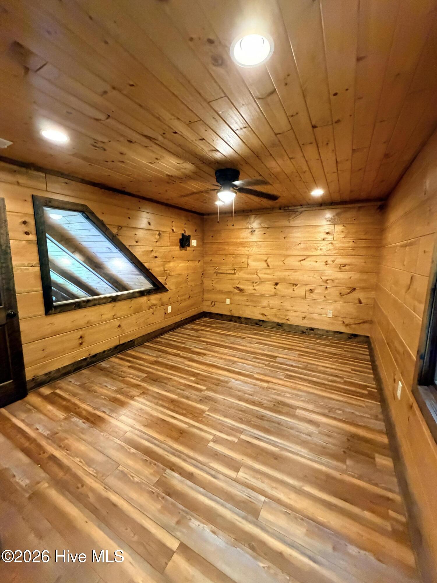 371 Black Bear Trail Property Photo 20
