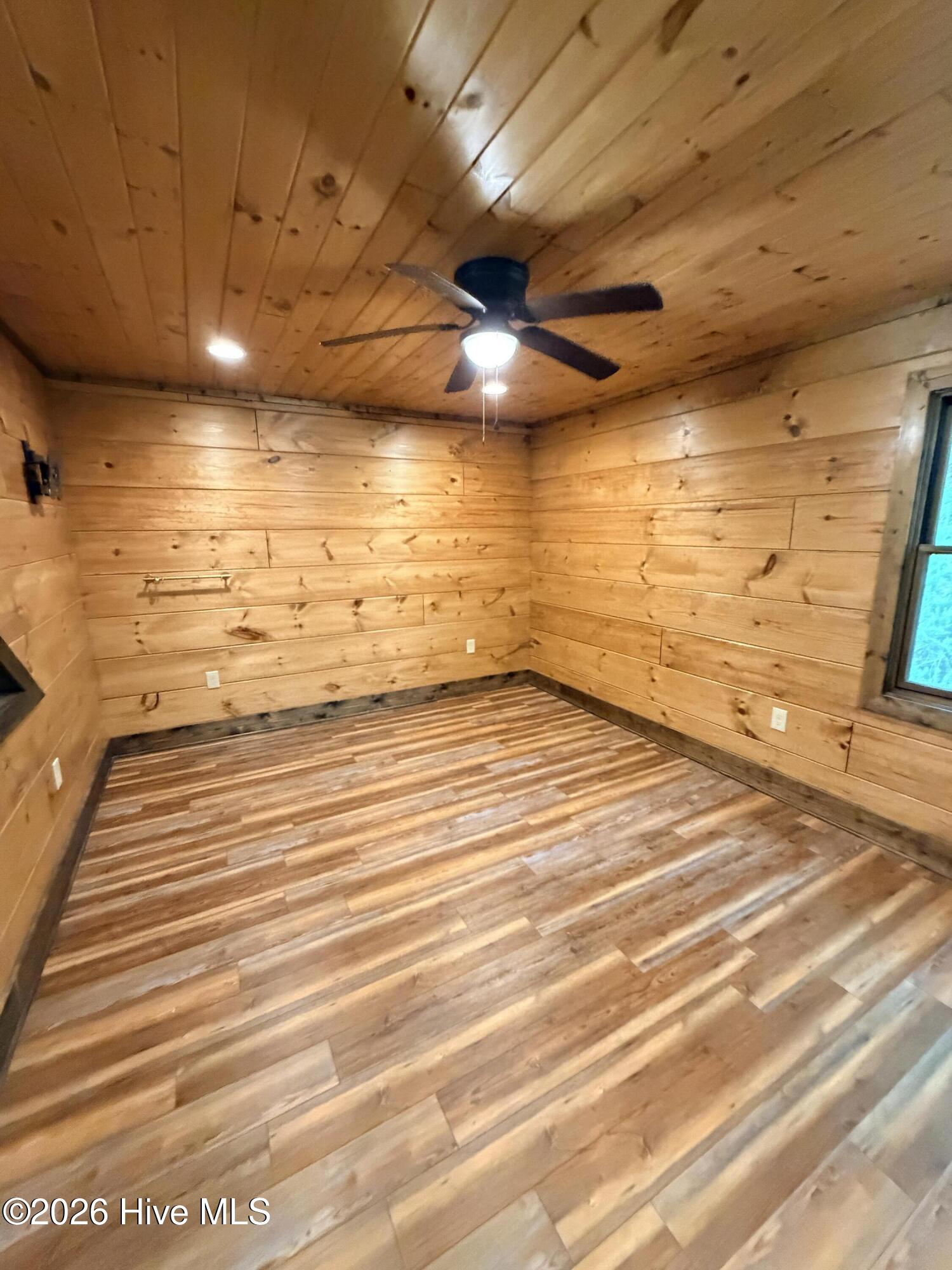 371 Black Bear Trail Property Photo 22