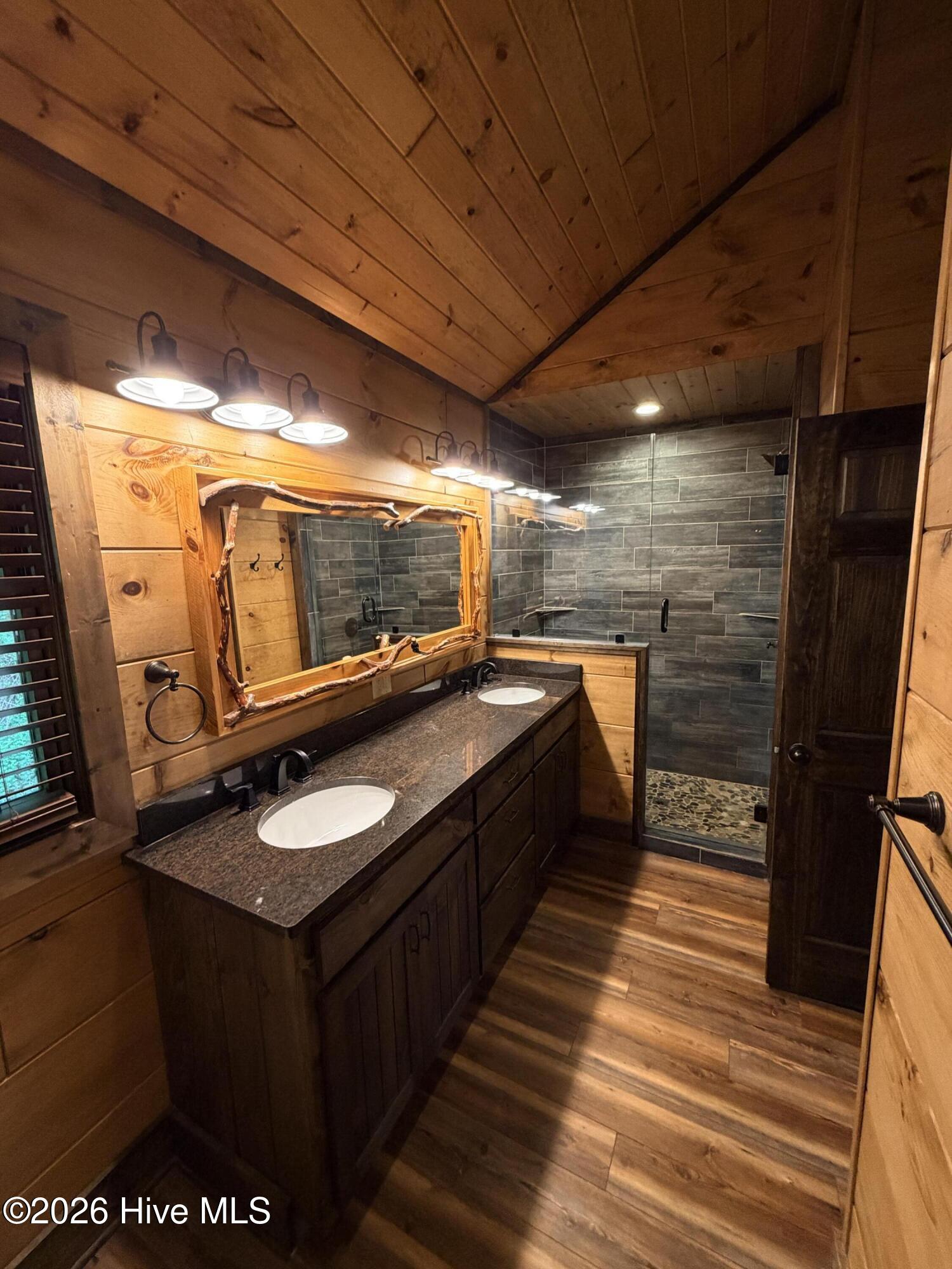 371 Black Bear Trail Property Photo 29