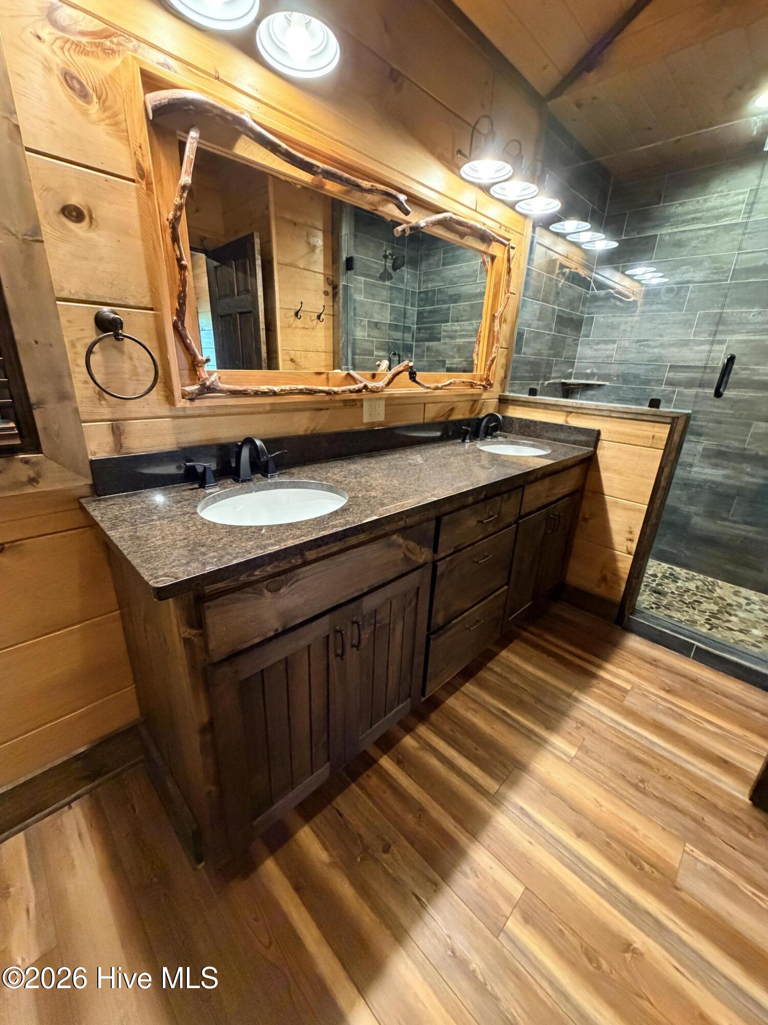371 Black Bear Trail Property Photo 33