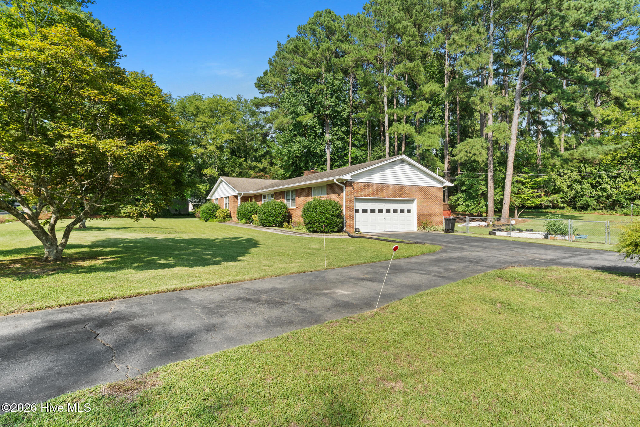 638 Richmond Road Property Photo 29