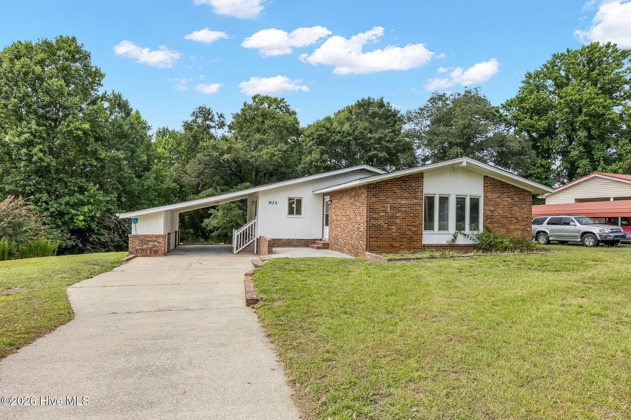 503 Rollingwood Drive Property Photo 2