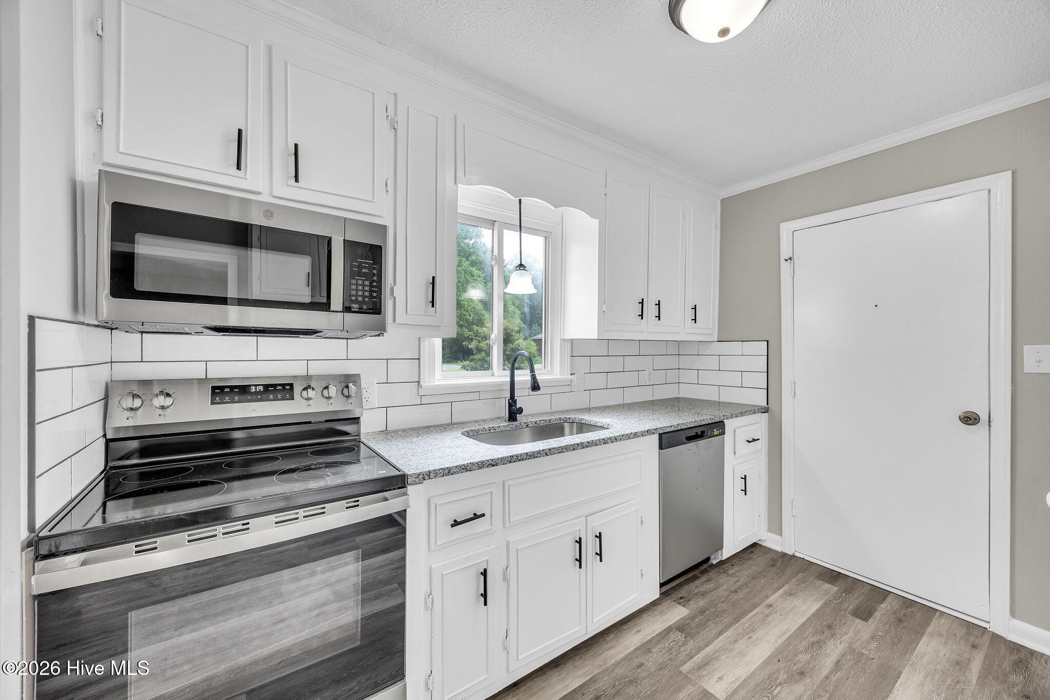 503 Rollingwood Drive Property Photo 10