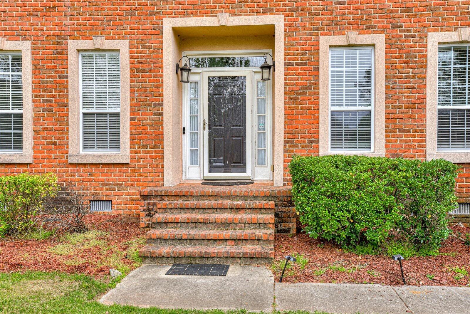 4363 Wisteria Court Property Photo 2
