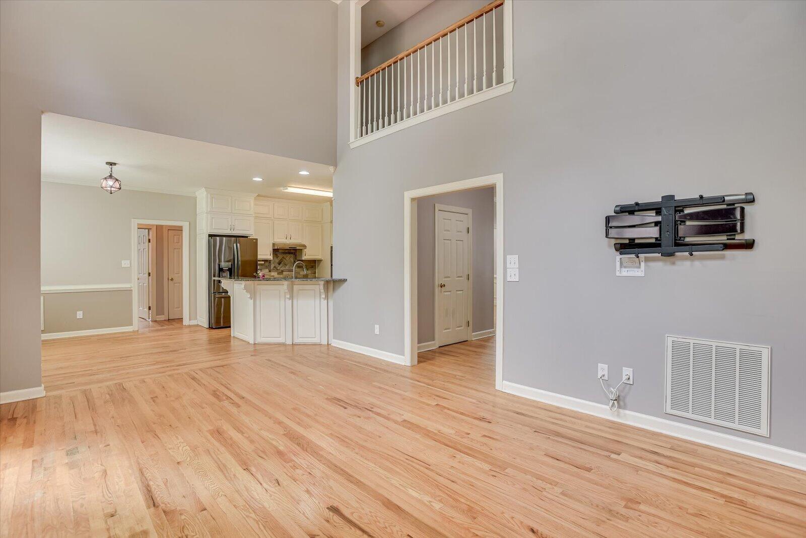 4363 Wisteria Court Property Photo 8
