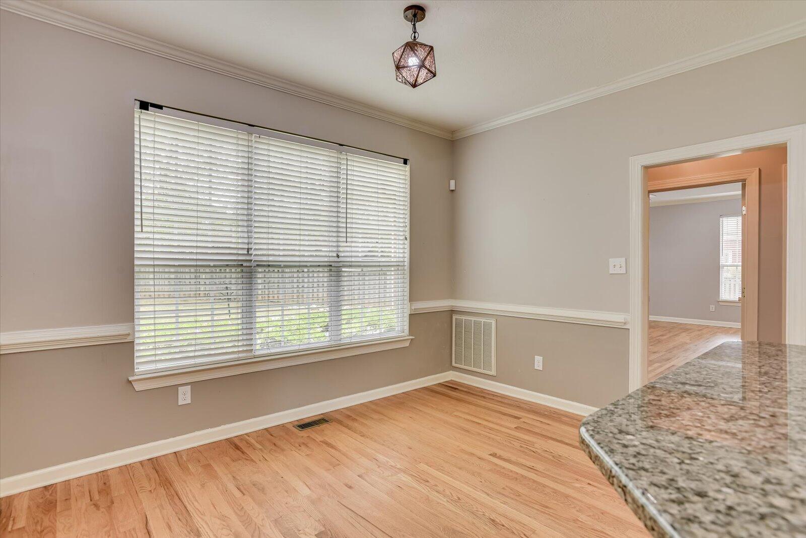 4363 Wisteria Court Property Photo 9