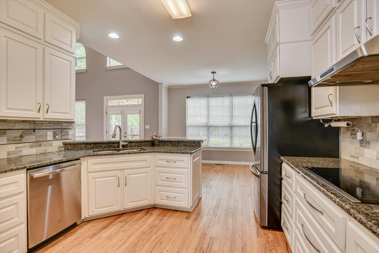 4363 Wisteria Court Property Photo 14