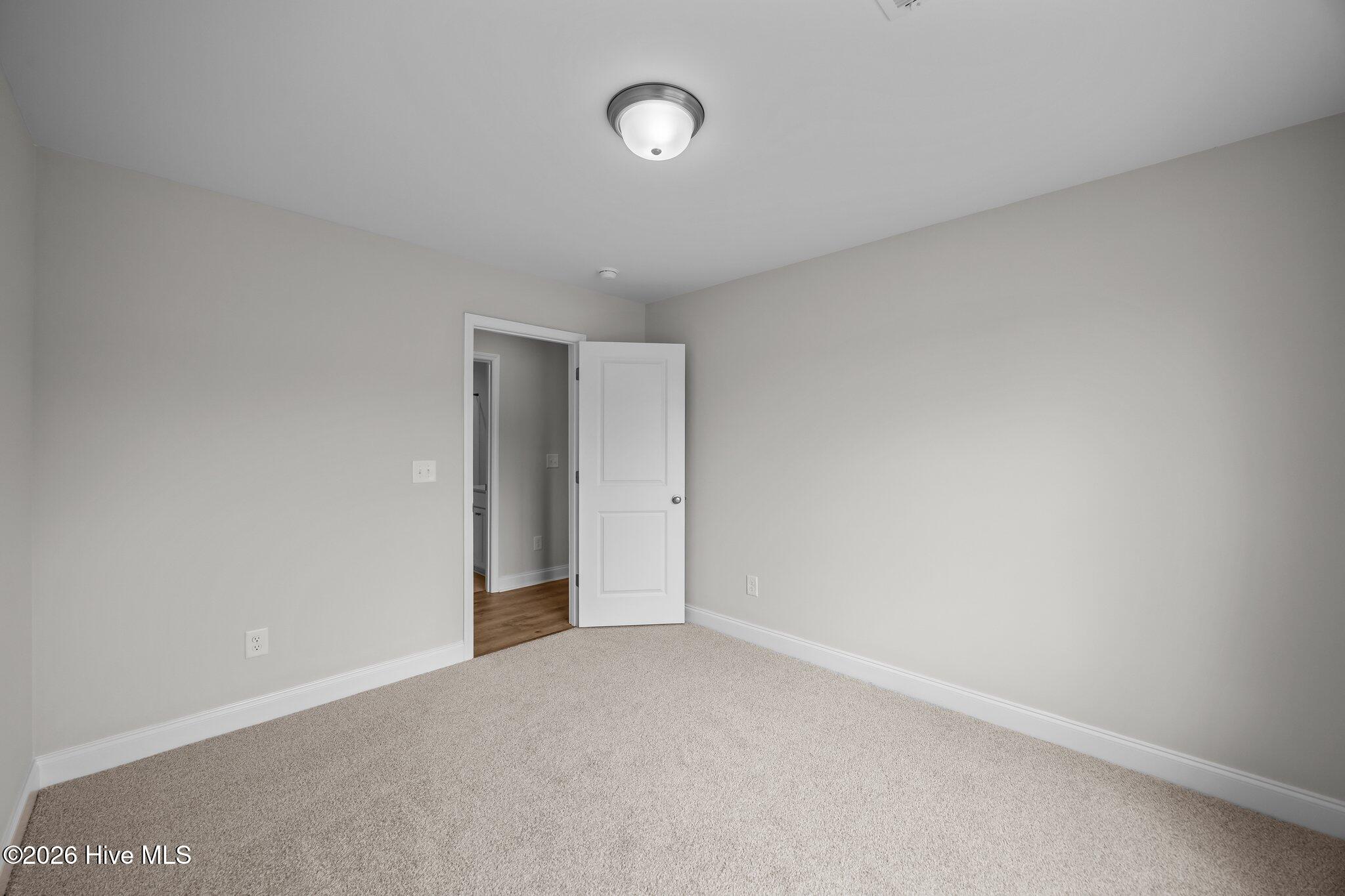 2337 Rhinestone Drive Property Photo 7