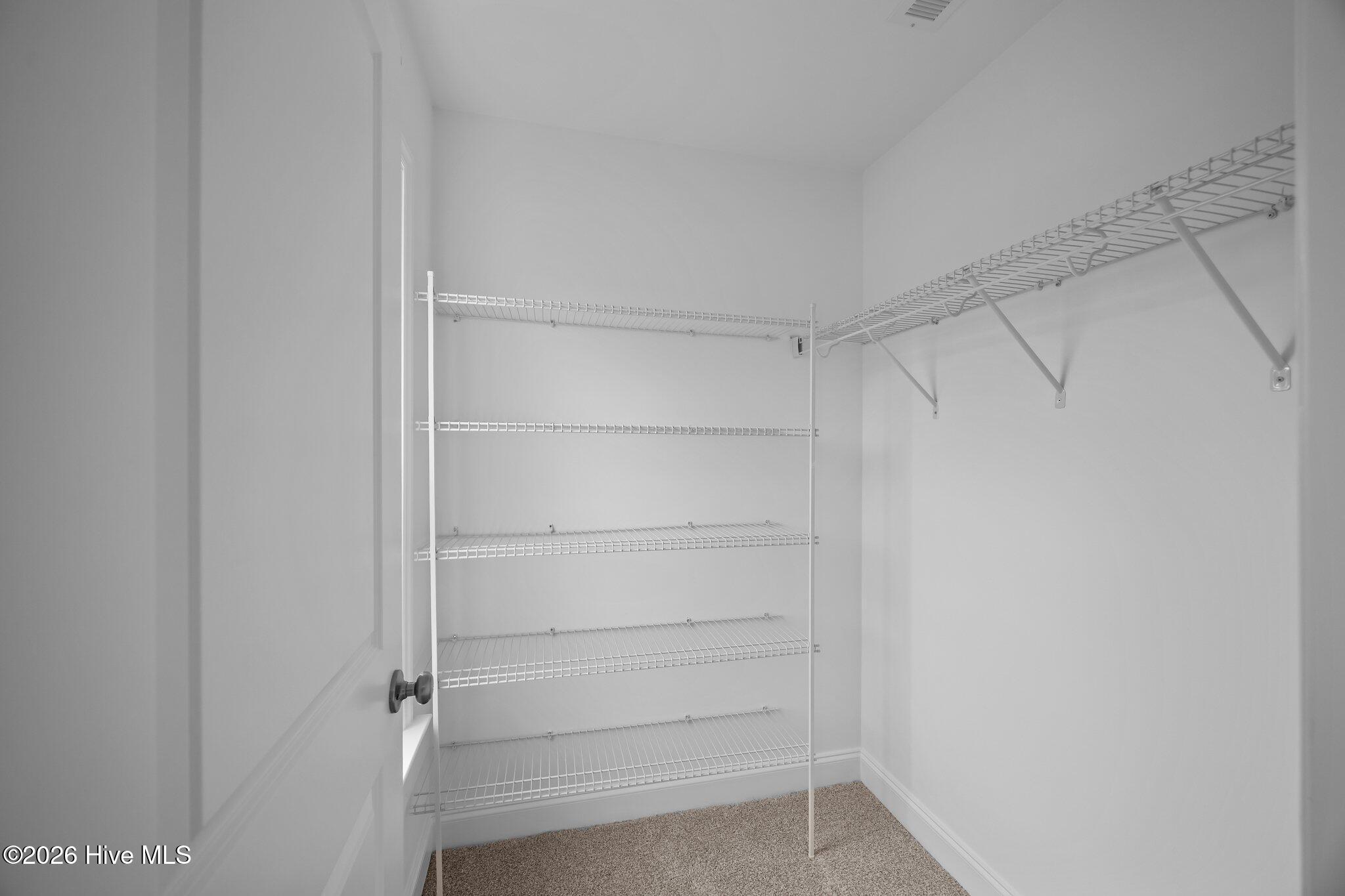 2337 Rhinestone Drive Property Photo 8