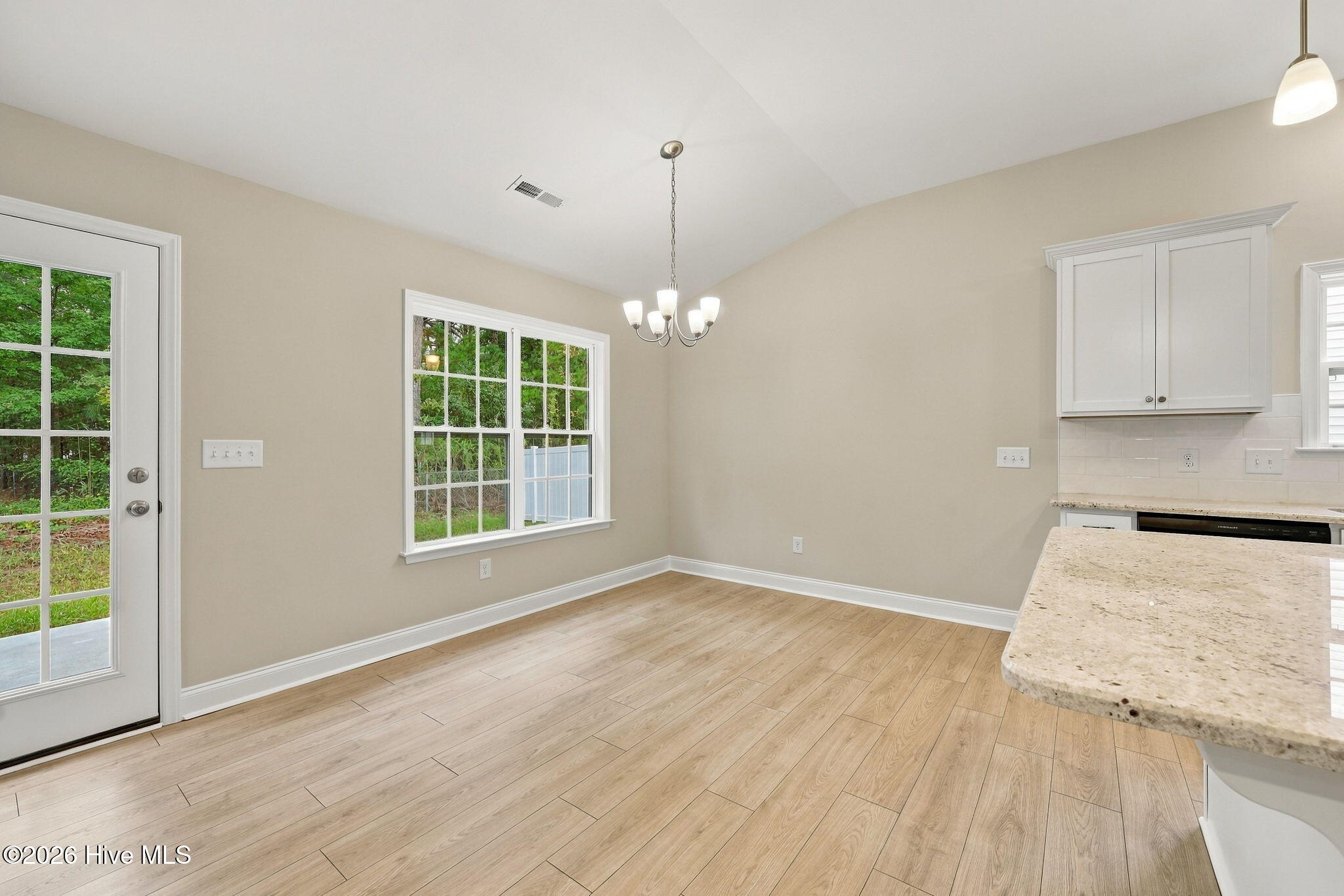 2337 Rhinestone Drive Property Photo 32