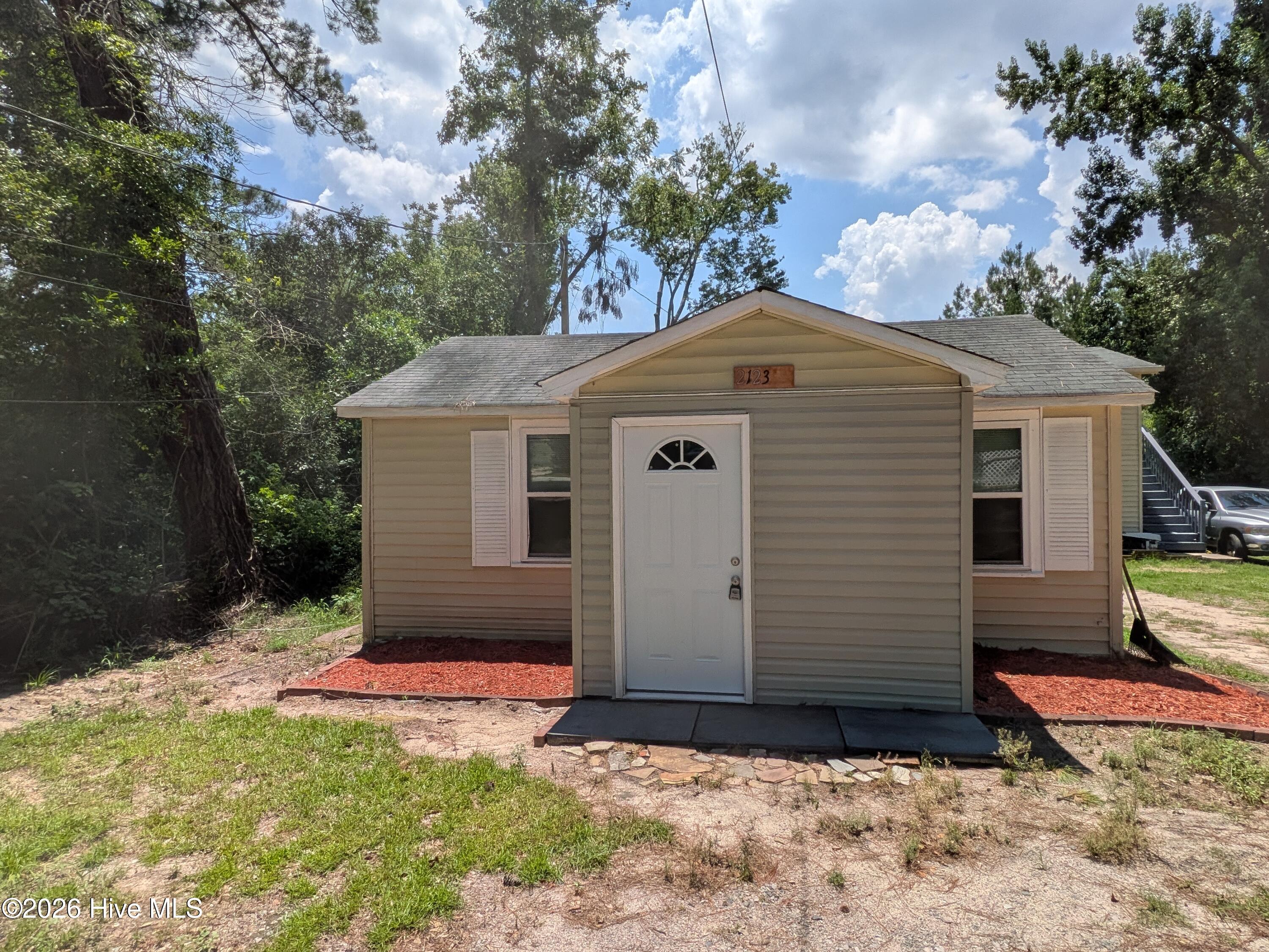 2123 Bayvale Road Property Photo 1