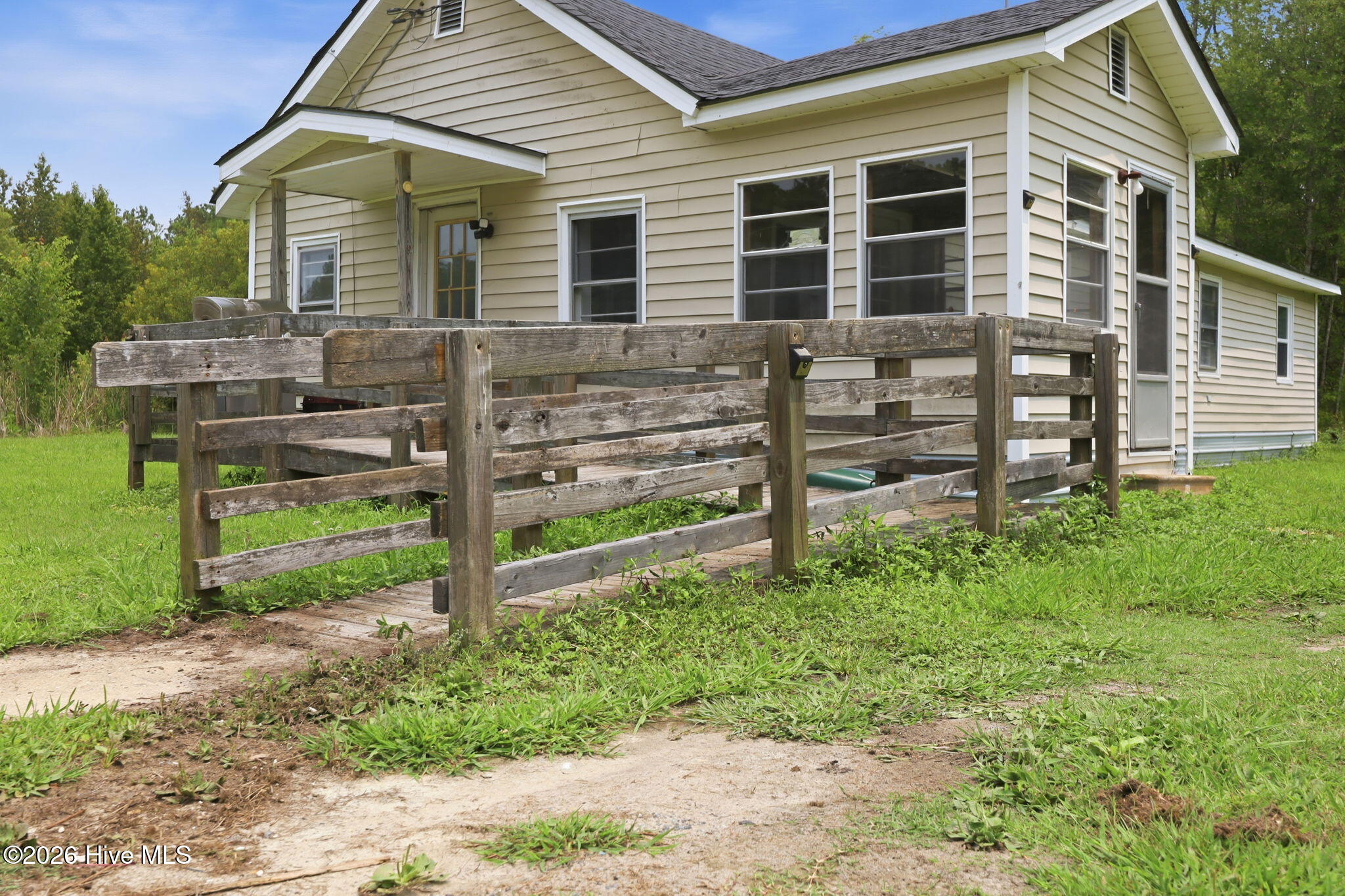 800 Goat Neck Road Property Photo 4