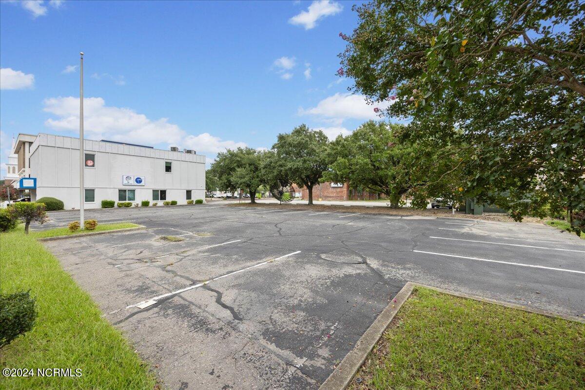 115 N Church Street Property Photo 11