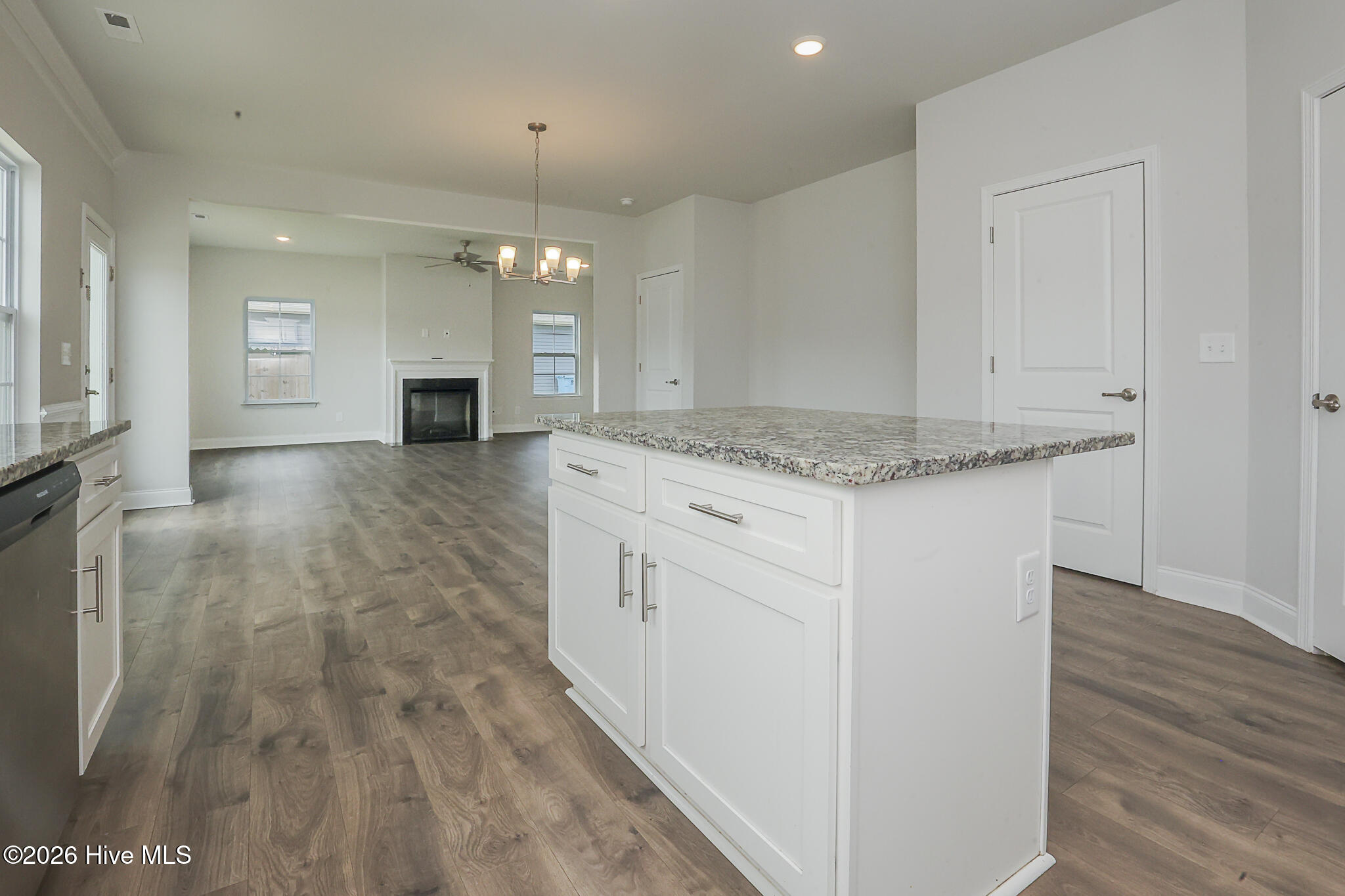 761 Greenwich Place Property Photo 8