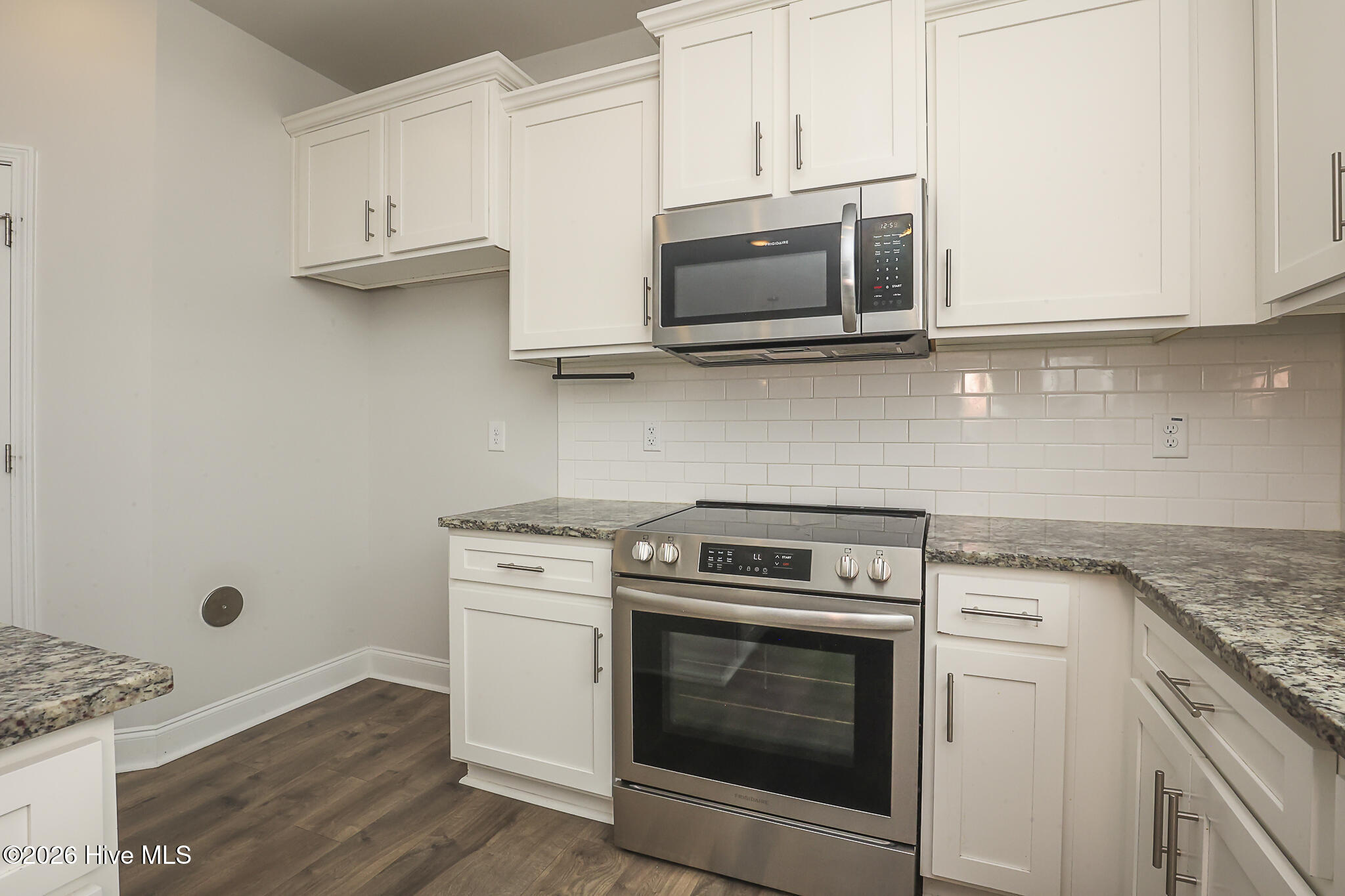 761 Greenwich Place Property Photo 11