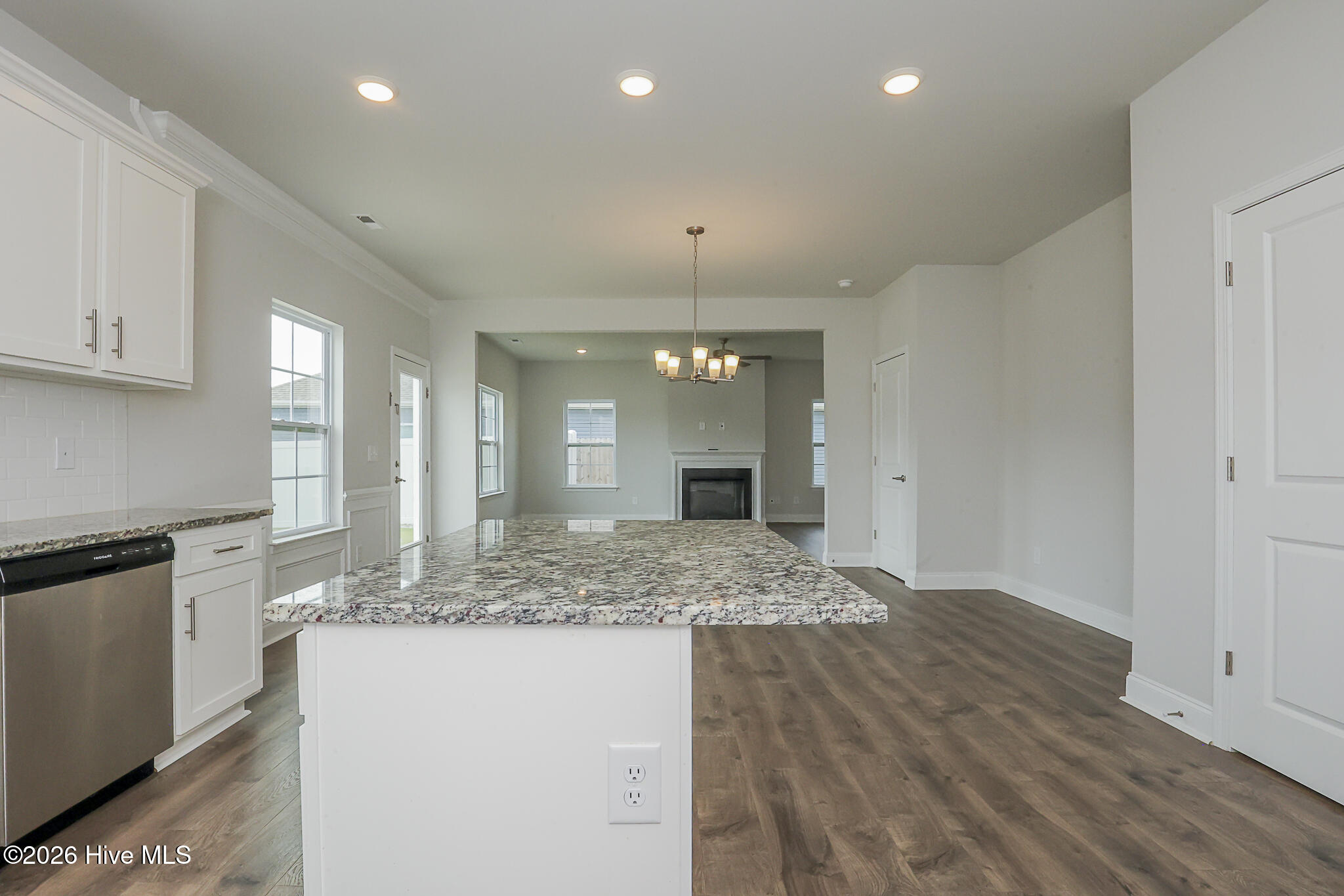 761 Greenwich Place Property Photo 13