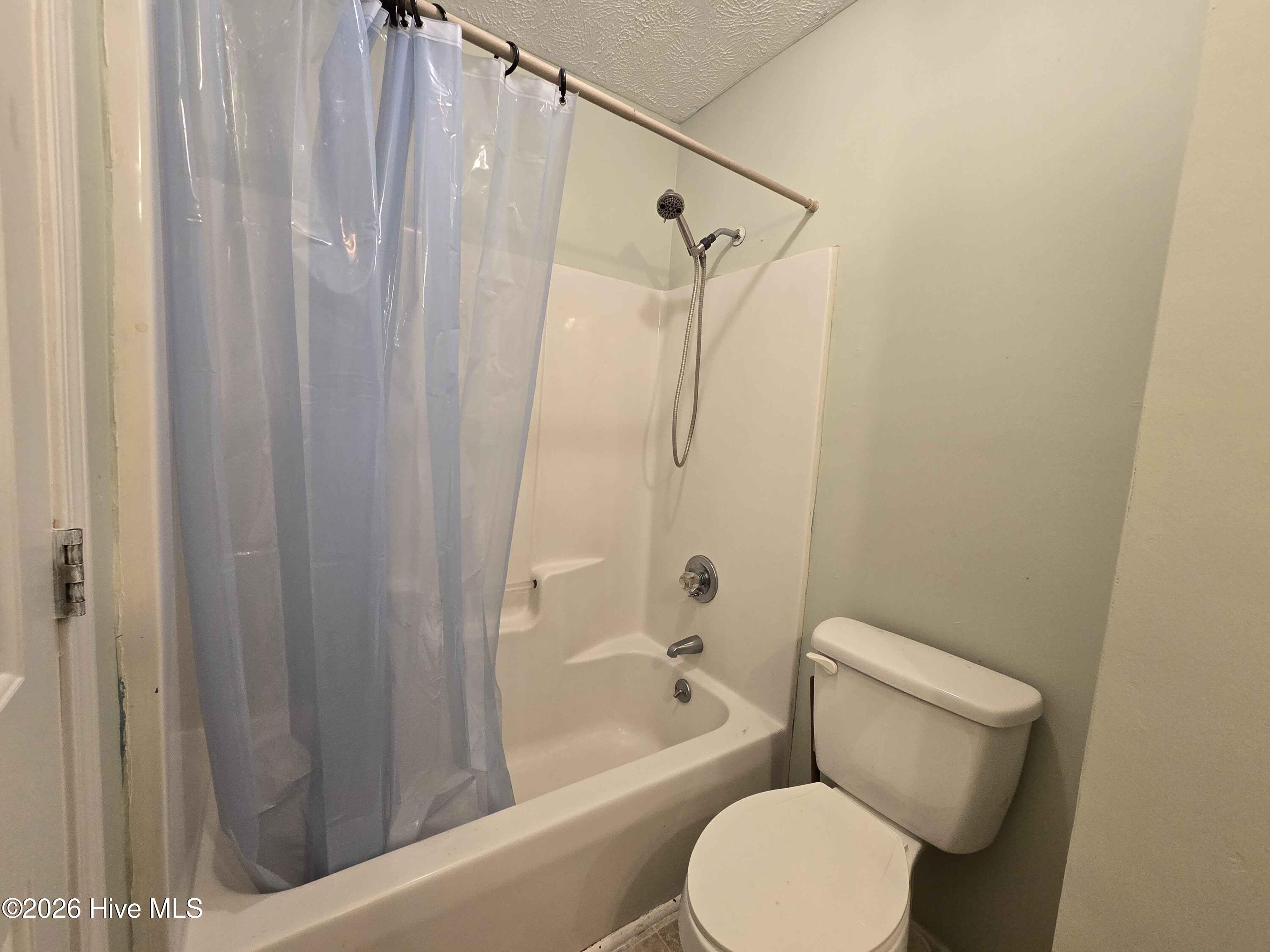 1117 Avalon Drive Property Photo 6