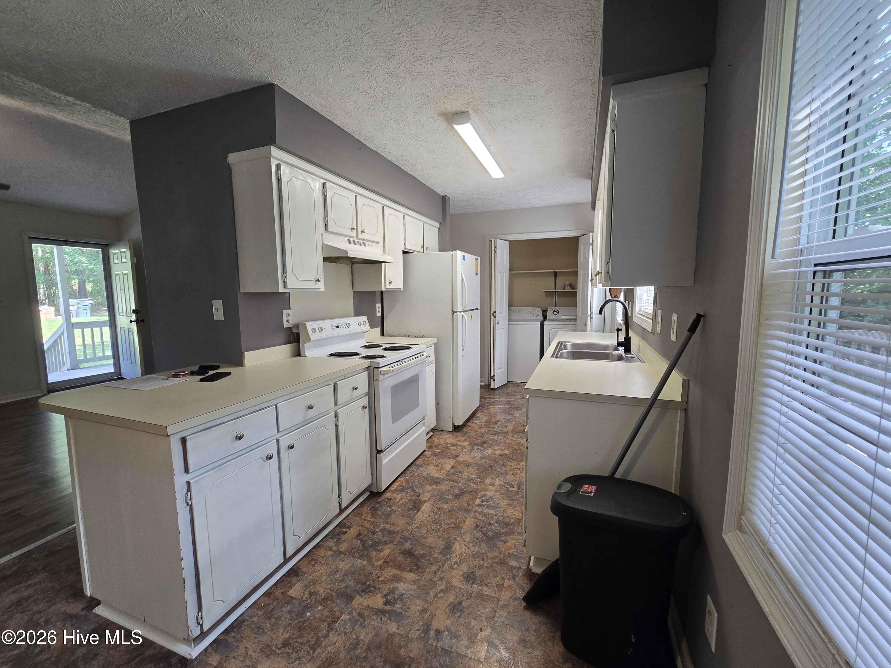 1117 Avalon Drive Property Photo 7