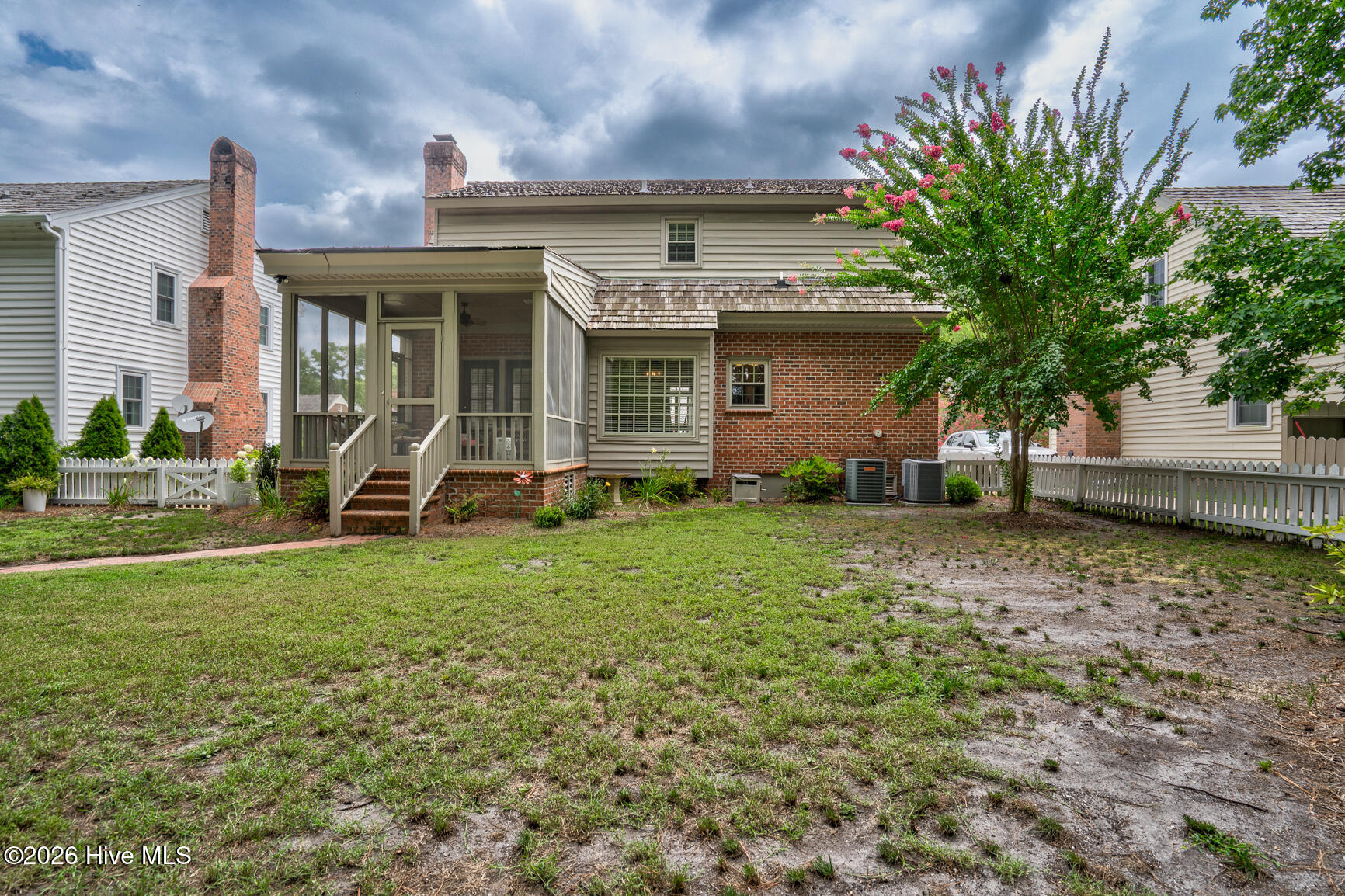228 Old Colony Way Property Photo 33