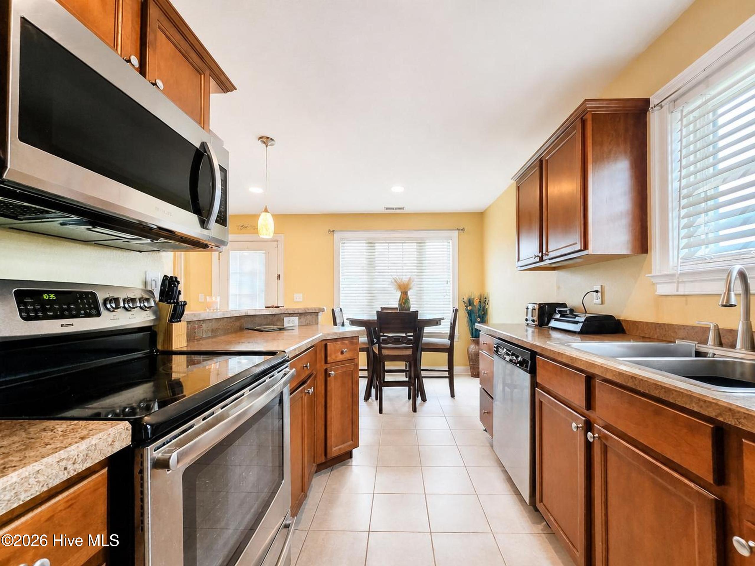 1660 Cedar Point Circle Property Photo 7