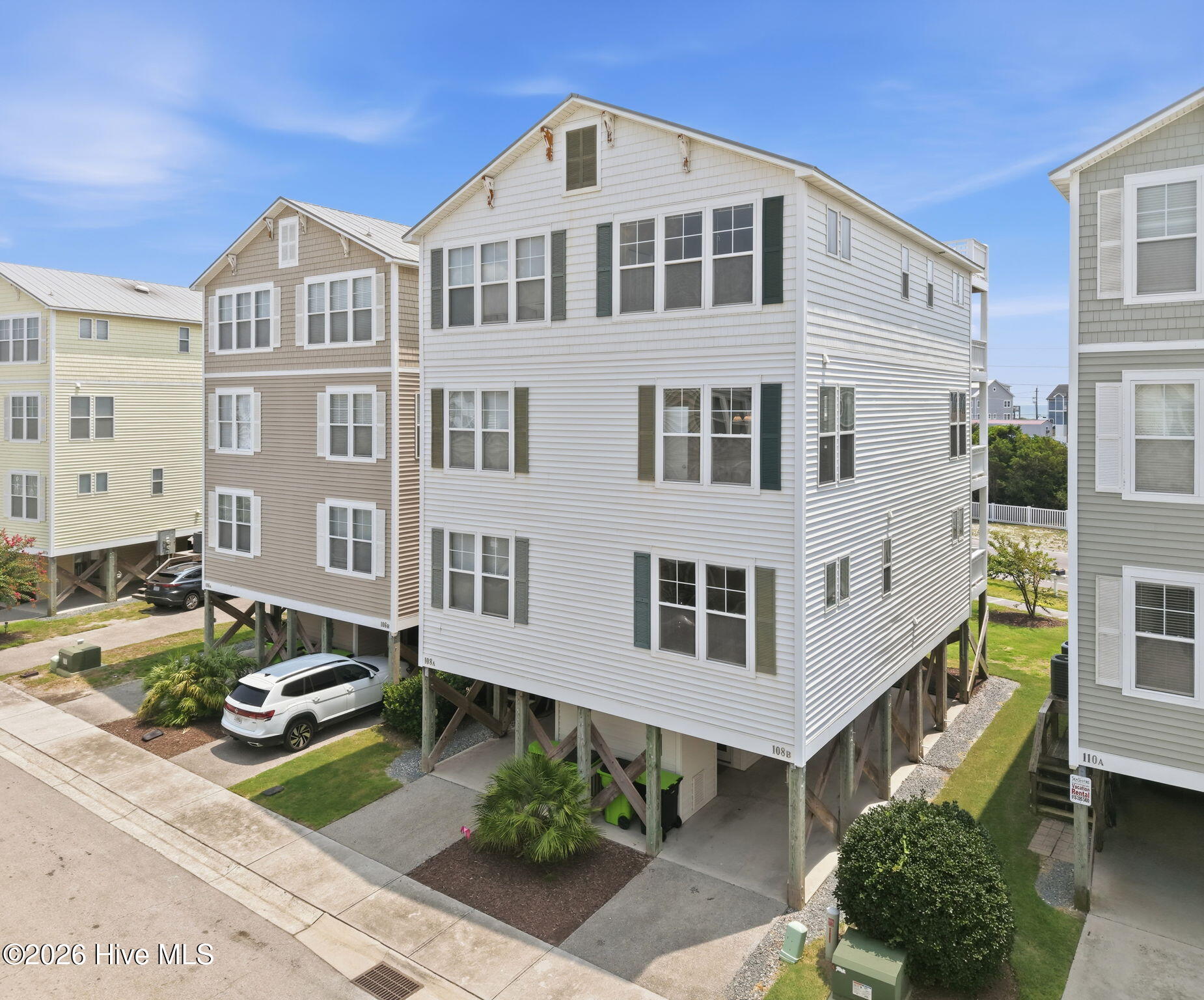 108 Egret Landing Court B Property Photo 3