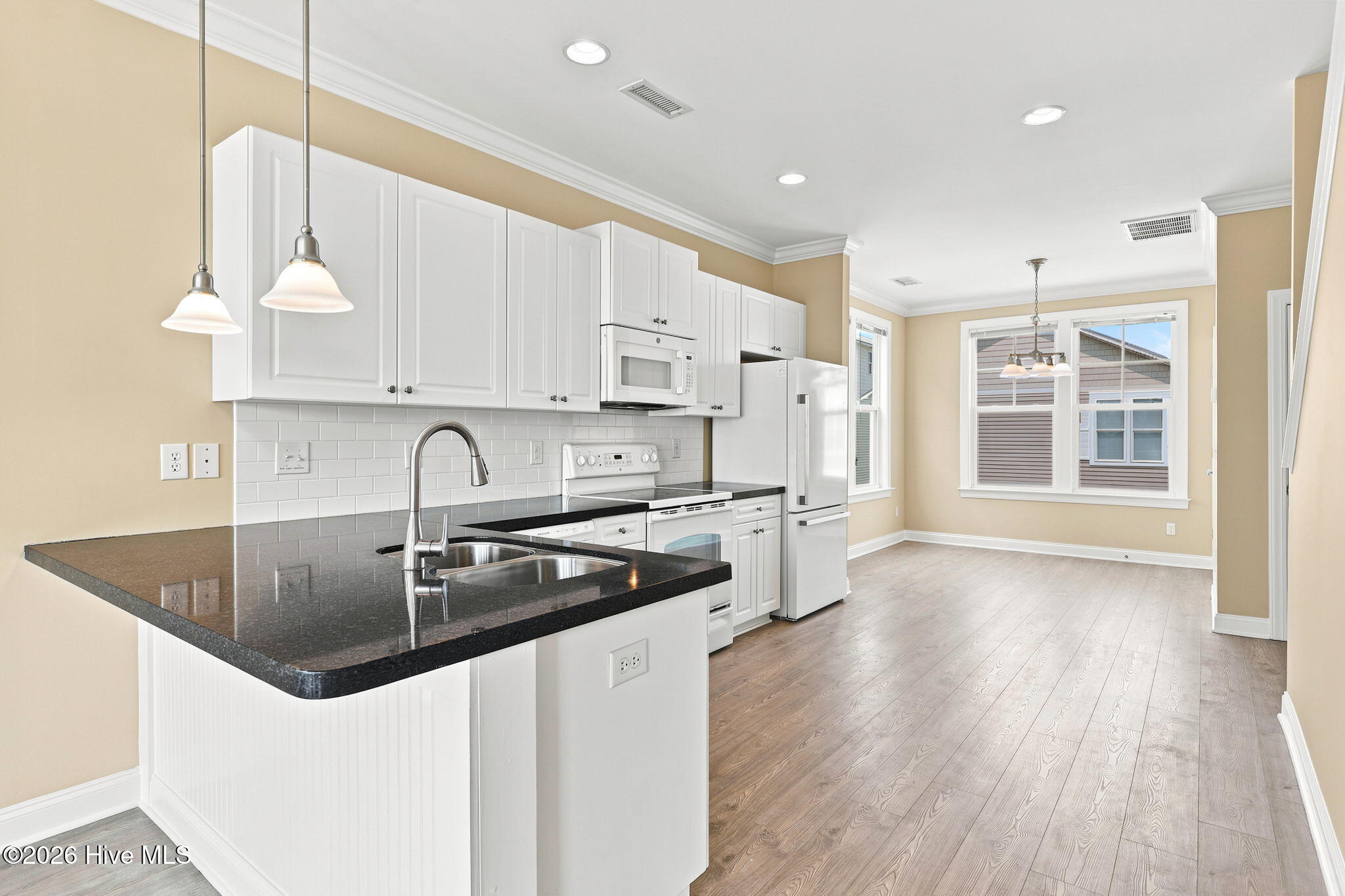 108 Egret Landing Court B Property Photo 12