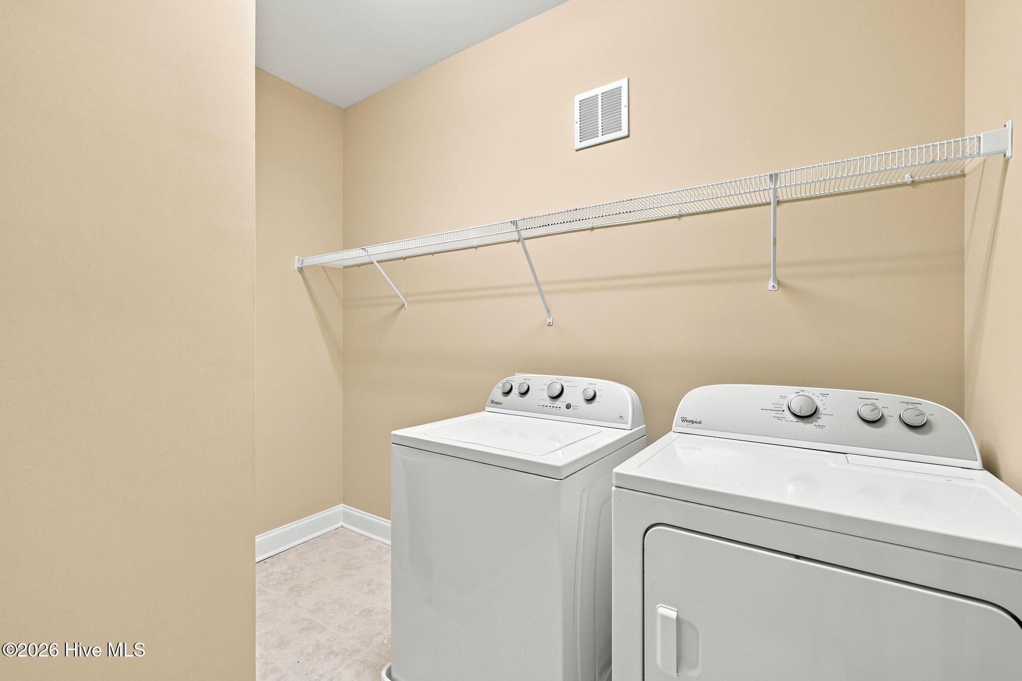 108 Egret Landing Court B Property Photo 36