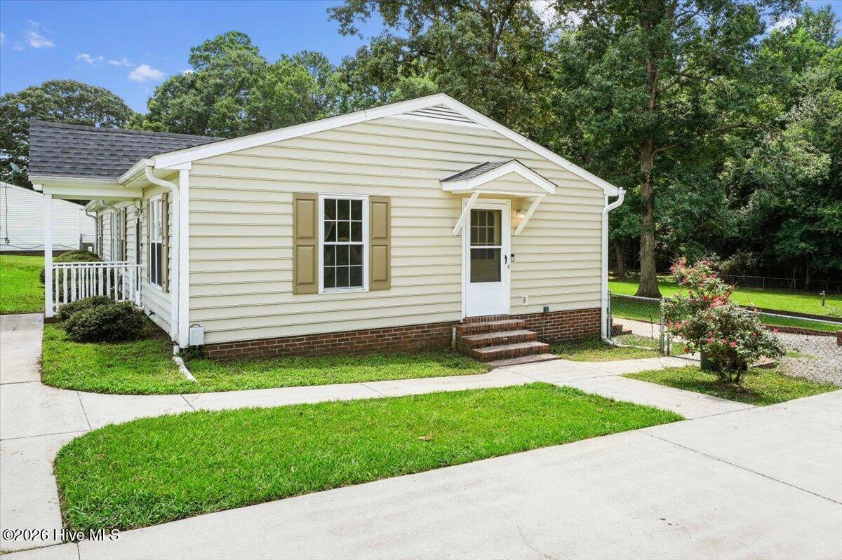 204 Wanda Drive Property Photo 4
