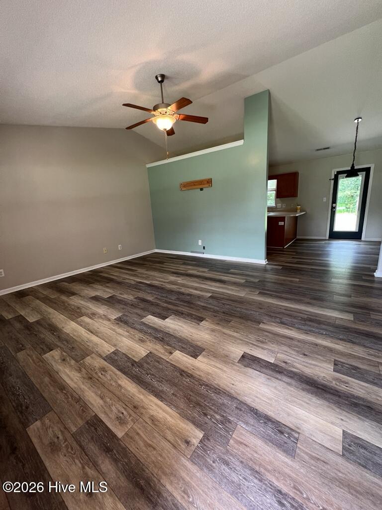 118 Pear Tree Lane Property Photo 4