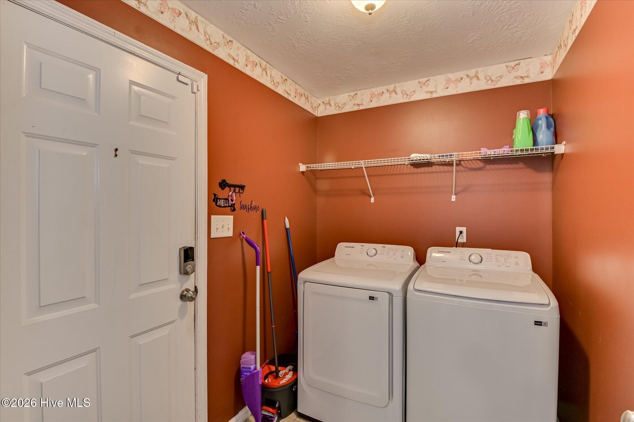 1828 Heathers Way Property Photo 31