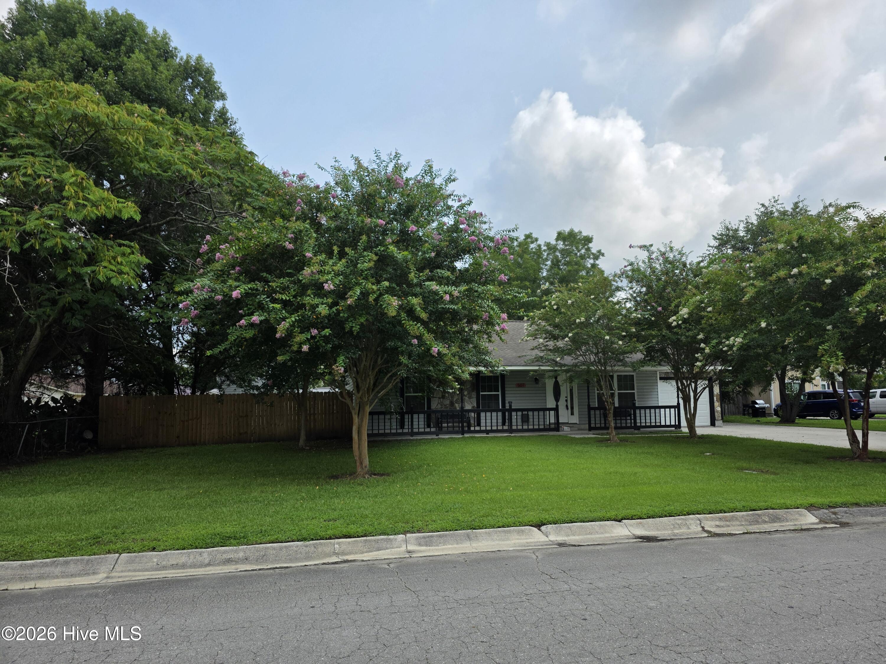 507 Fox Run Road Property Photo 1