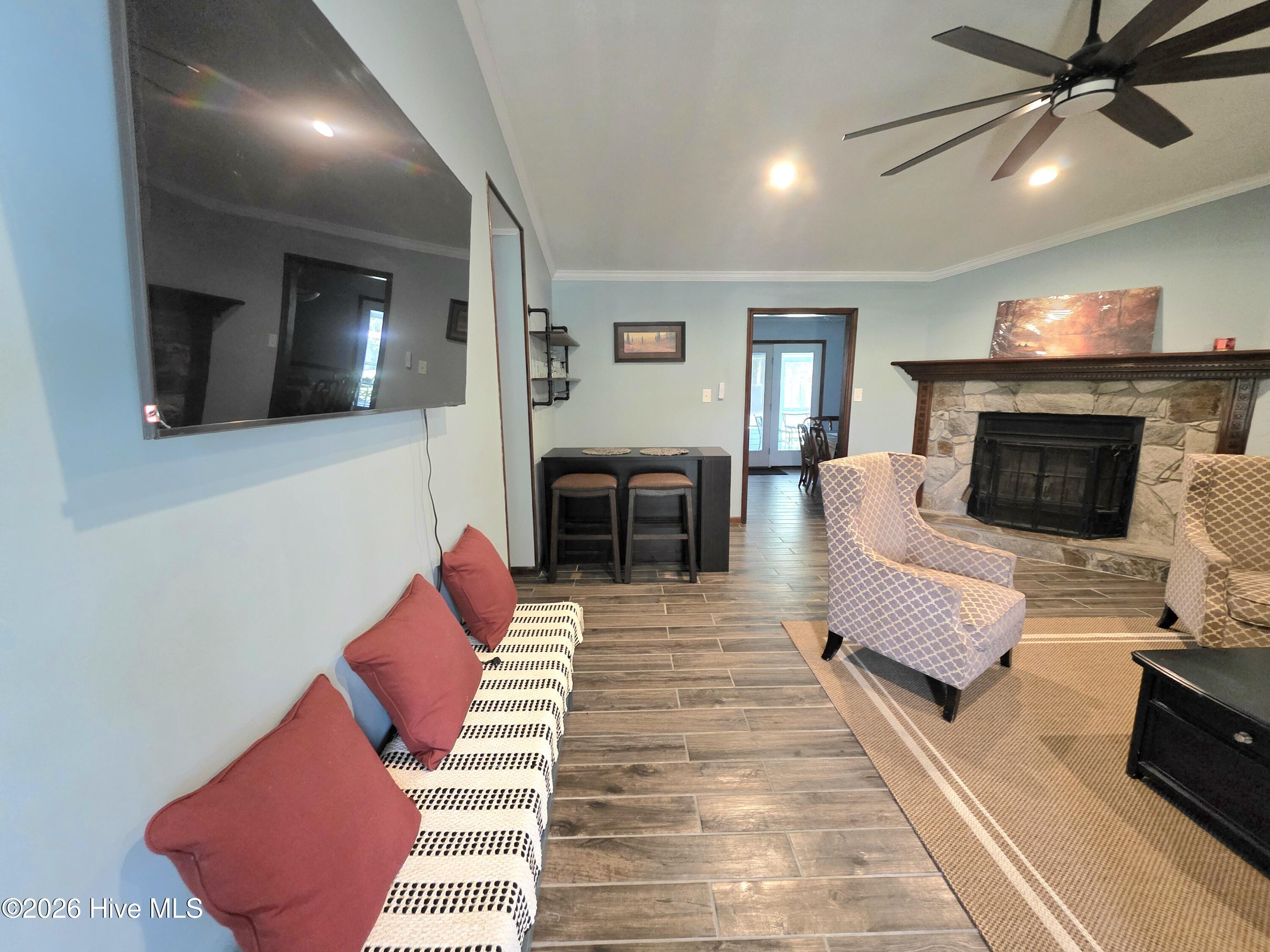 507 Fox Run Road Property Photo 7