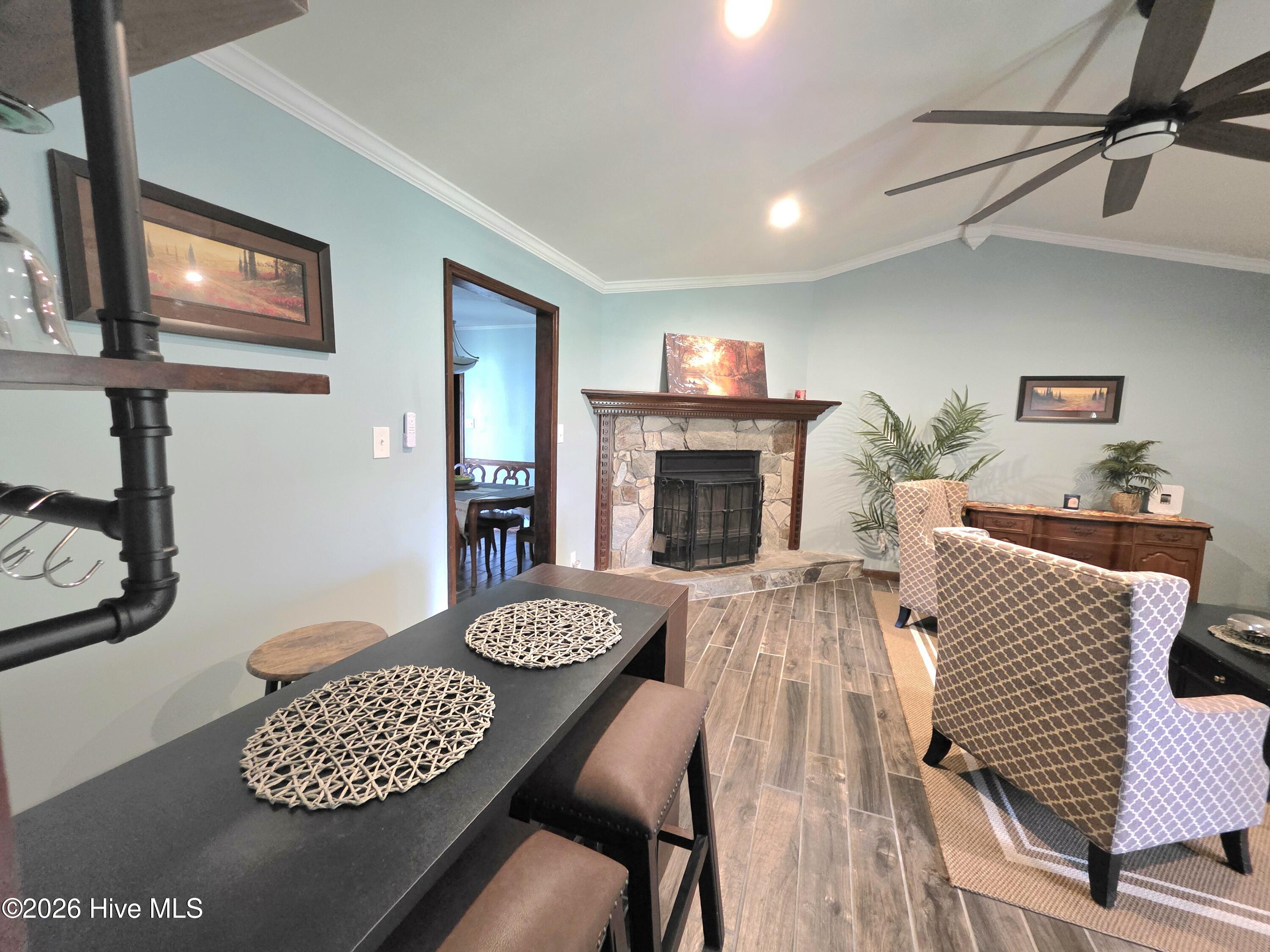 507 Fox Run Road Property Photo 8