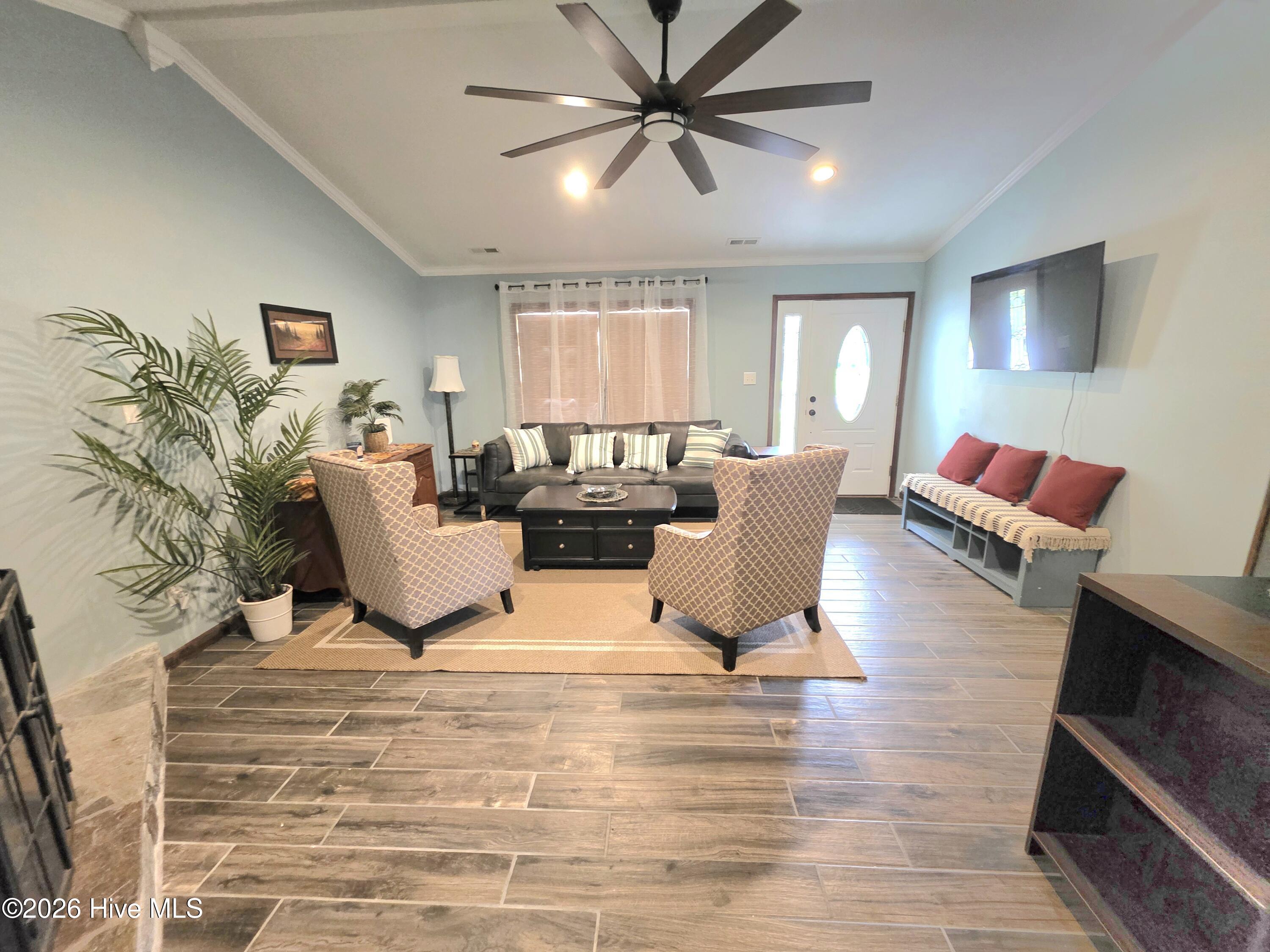 507 Fox Run Road Property Photo 9