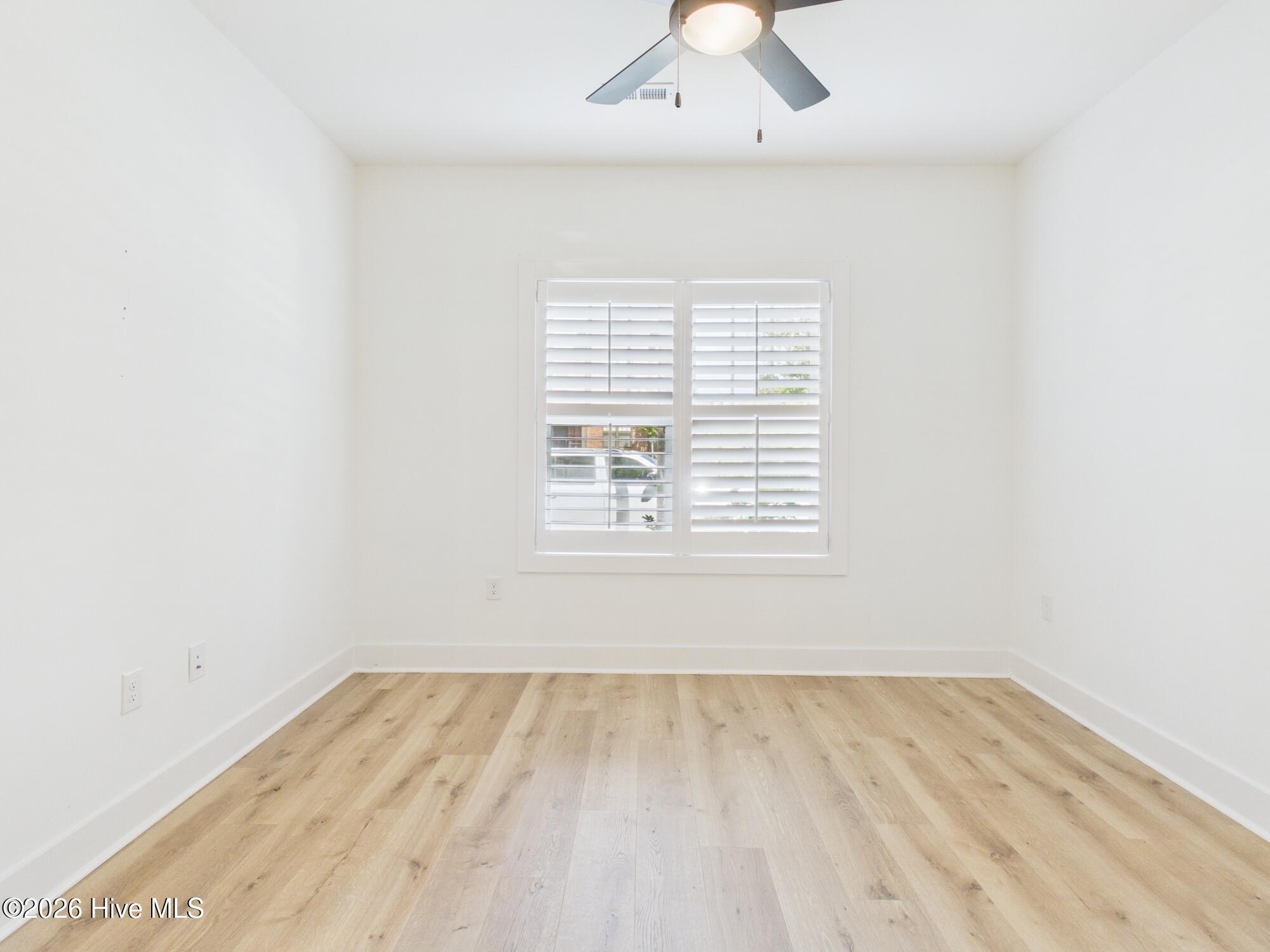 129 Lexington Lane Property Photo 15