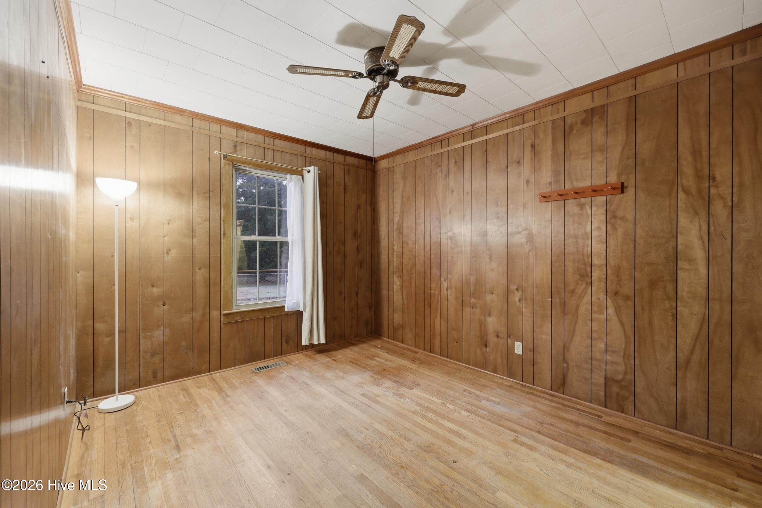 631 Selwin Road Property Photo 30