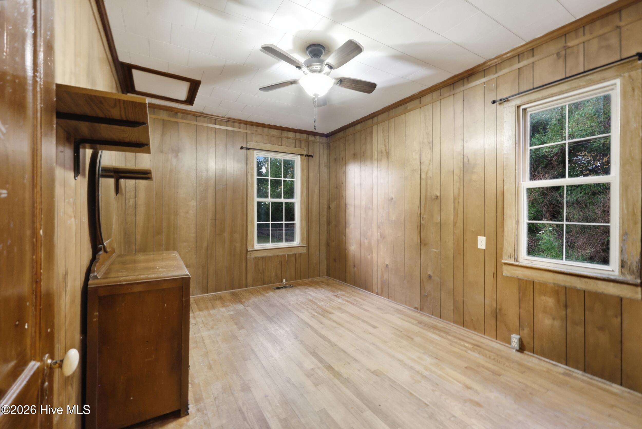 631 Selwin Road Property Photo 31