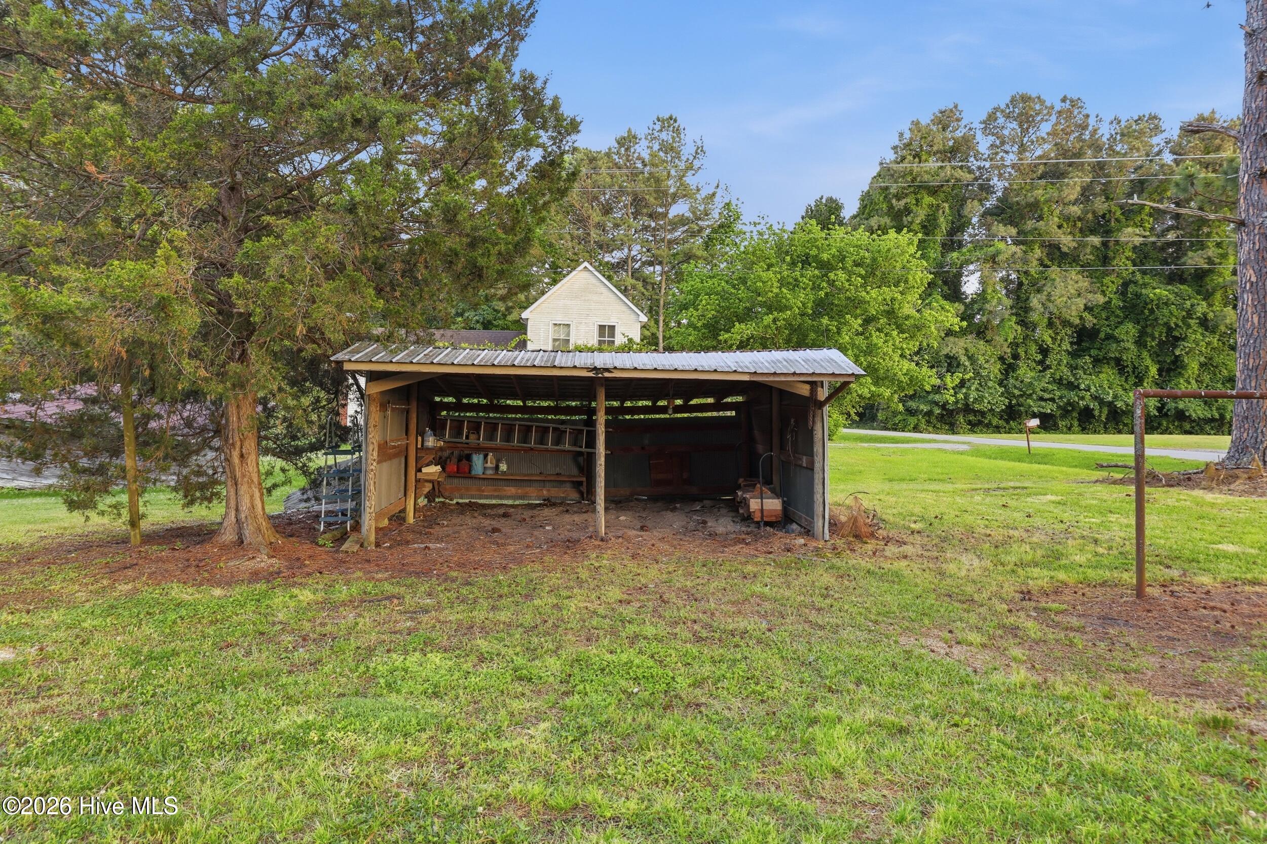 631 Selwin Road Property Photo 34